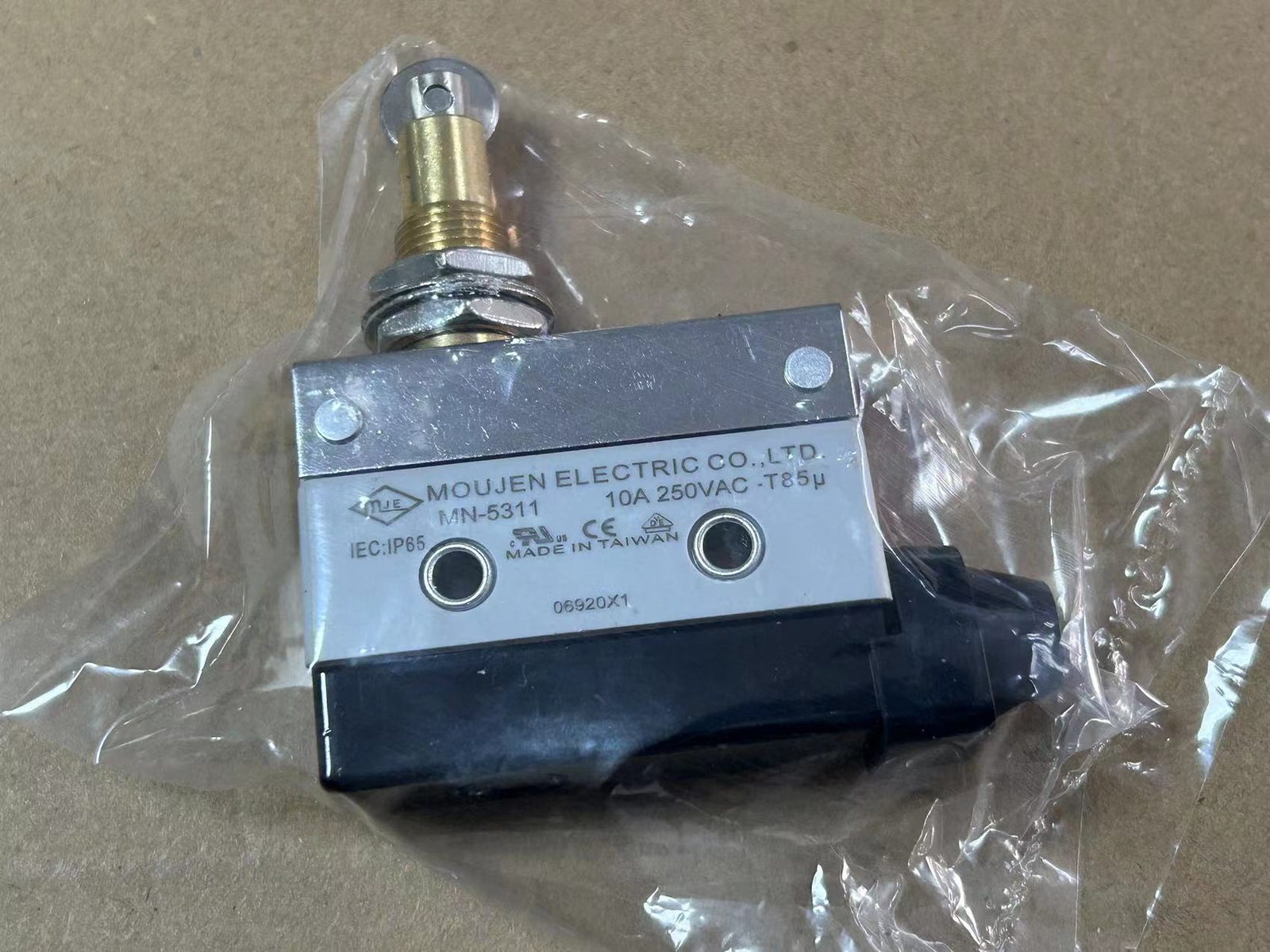 1 pcs moujen MN-5311 Limit switch