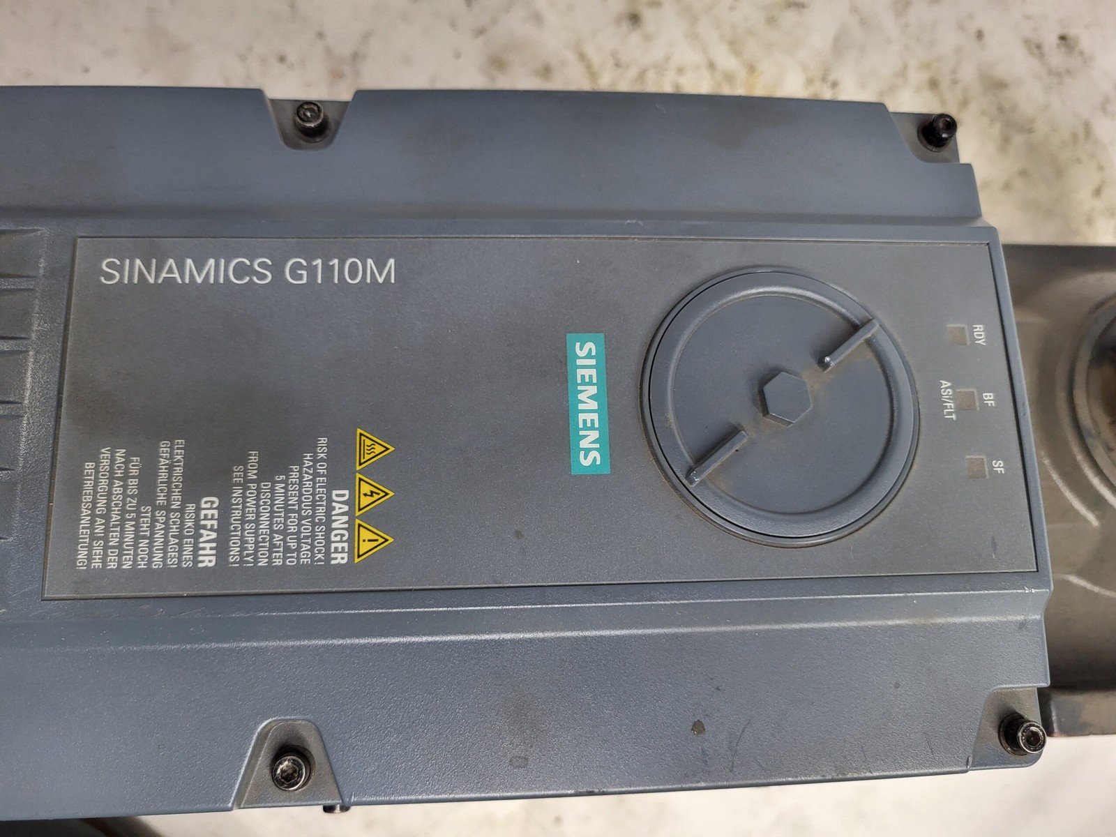 SIEMENS 2KJ3603-9CE11-9AW1-Z MOTOR 0.37kW 1695RPM w/ SINAMICS G110M PM240M DRIVE