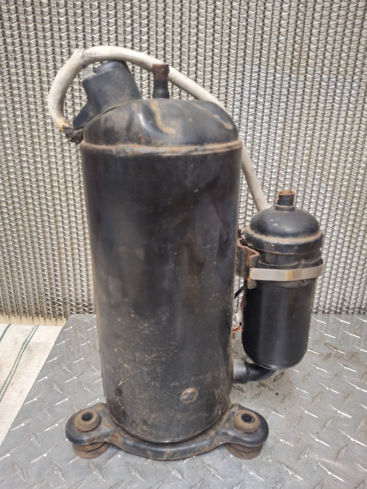 GMCC #PA205M2A Ac Compressor 220v Rotary Compressor