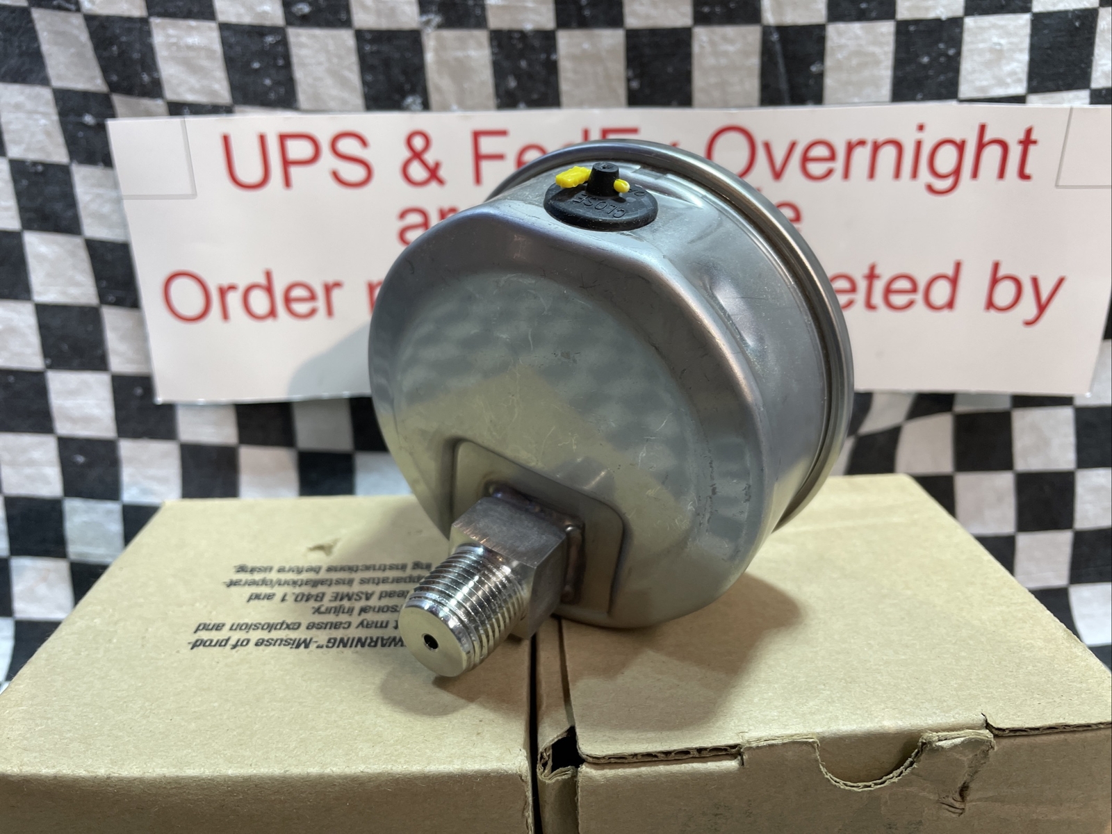 SWAGELOK PGI-100C-PG100-BAPX, PGI100CPG100BAPX, Pressure Gauge 100 PSI, LOT OF 2