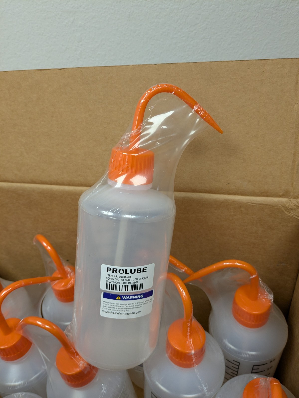 Pro-Lube Squeeze Bottle Oil Cans – 32Oz (1000ml) Box of 16 SQZ/1000