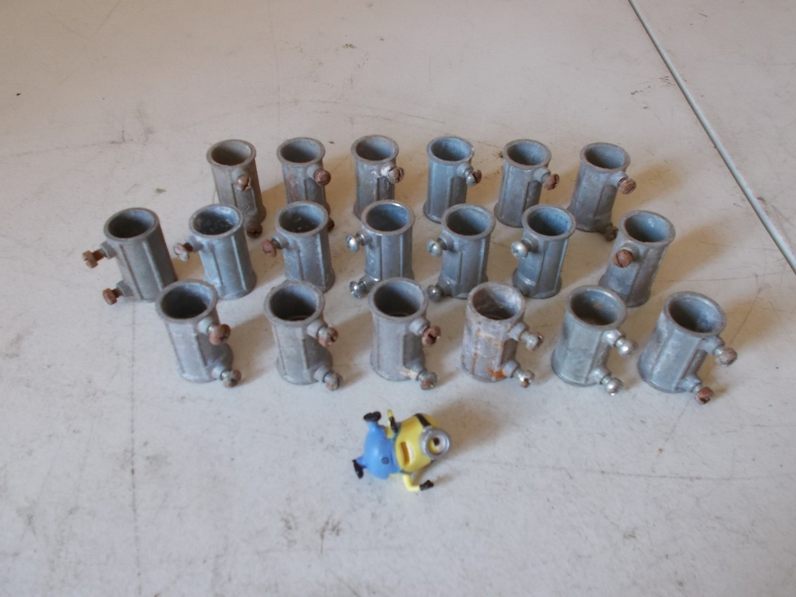 Lot of 19 Regal/Halex 711 L122 1/2″ Set Screw Couplings *FREE SHIPPING*