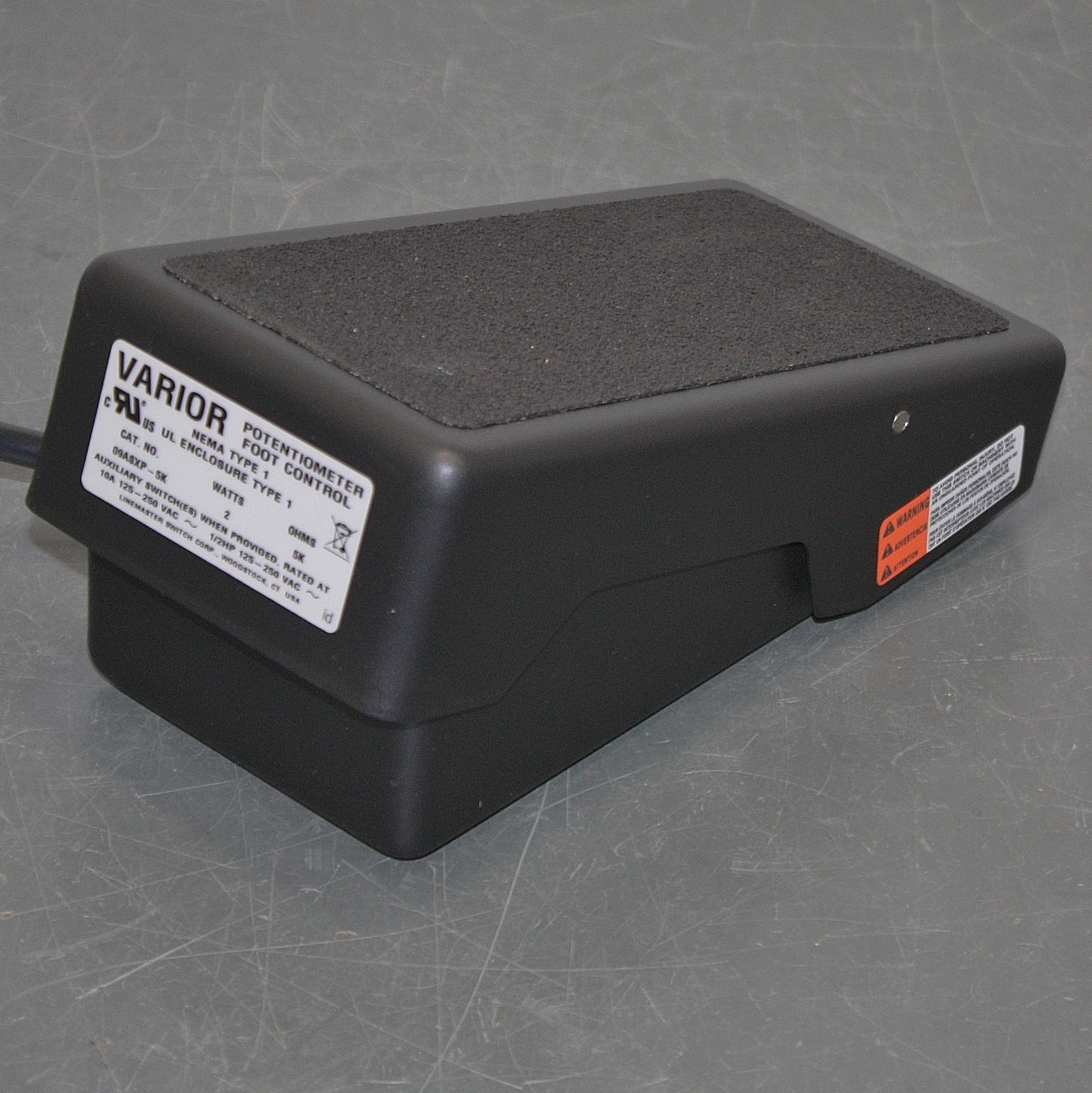 Linemaster Varior Foot Switch SP-975-79, 10A @ 125-250V AC Potentiometer Control