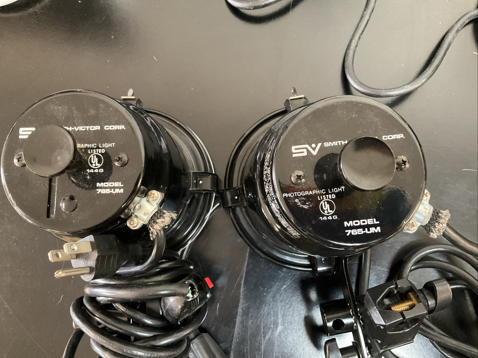 Lot of 2 Smith-Victor 765-UM 5″ Photographic Lights Black