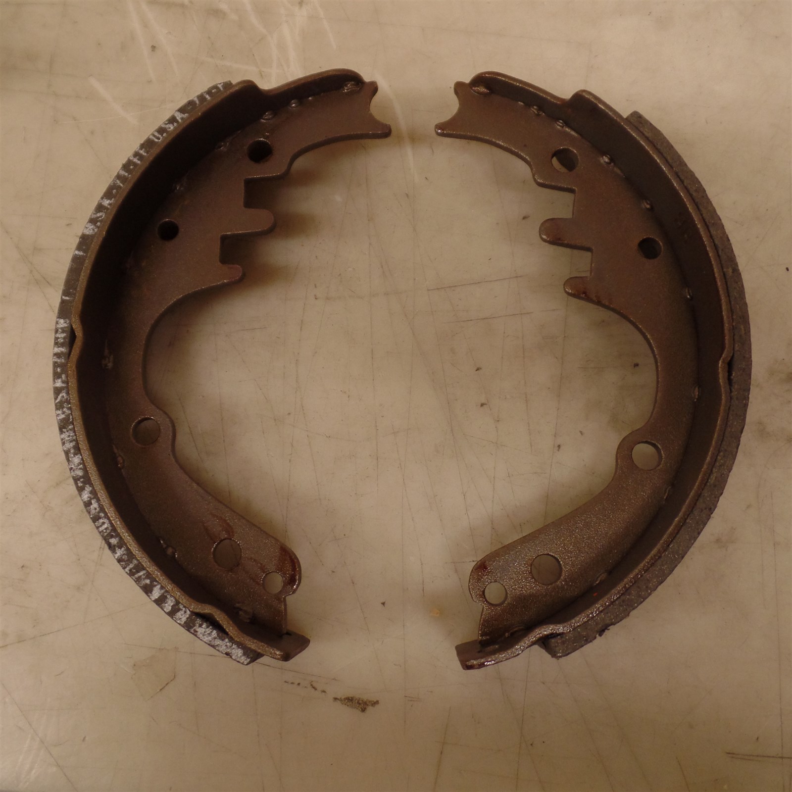 6611811 BRAKE SHOE AGCO MASSEY FERGUSON 100S 103S 104S SPRAYER