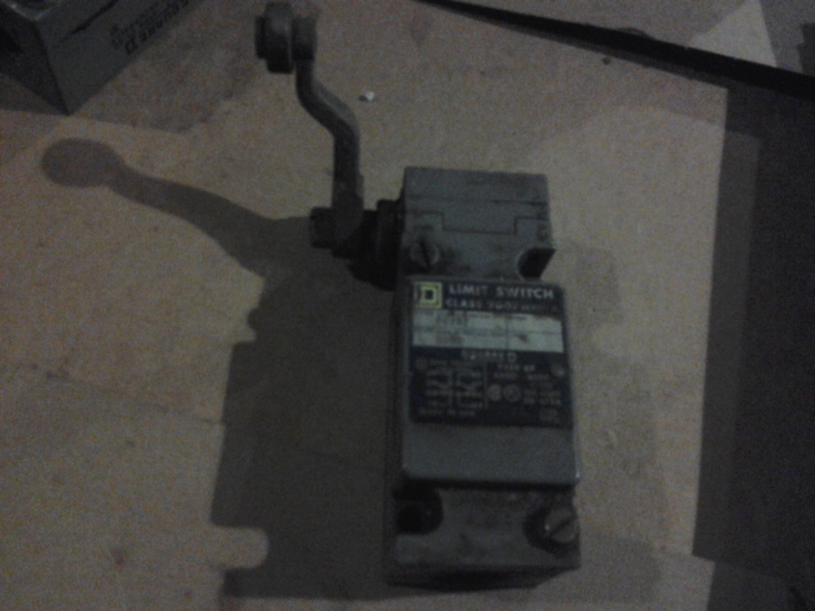 SQUARE D limit SWITCH with head CLASS 9007 TYPE B062B2 SERIES A