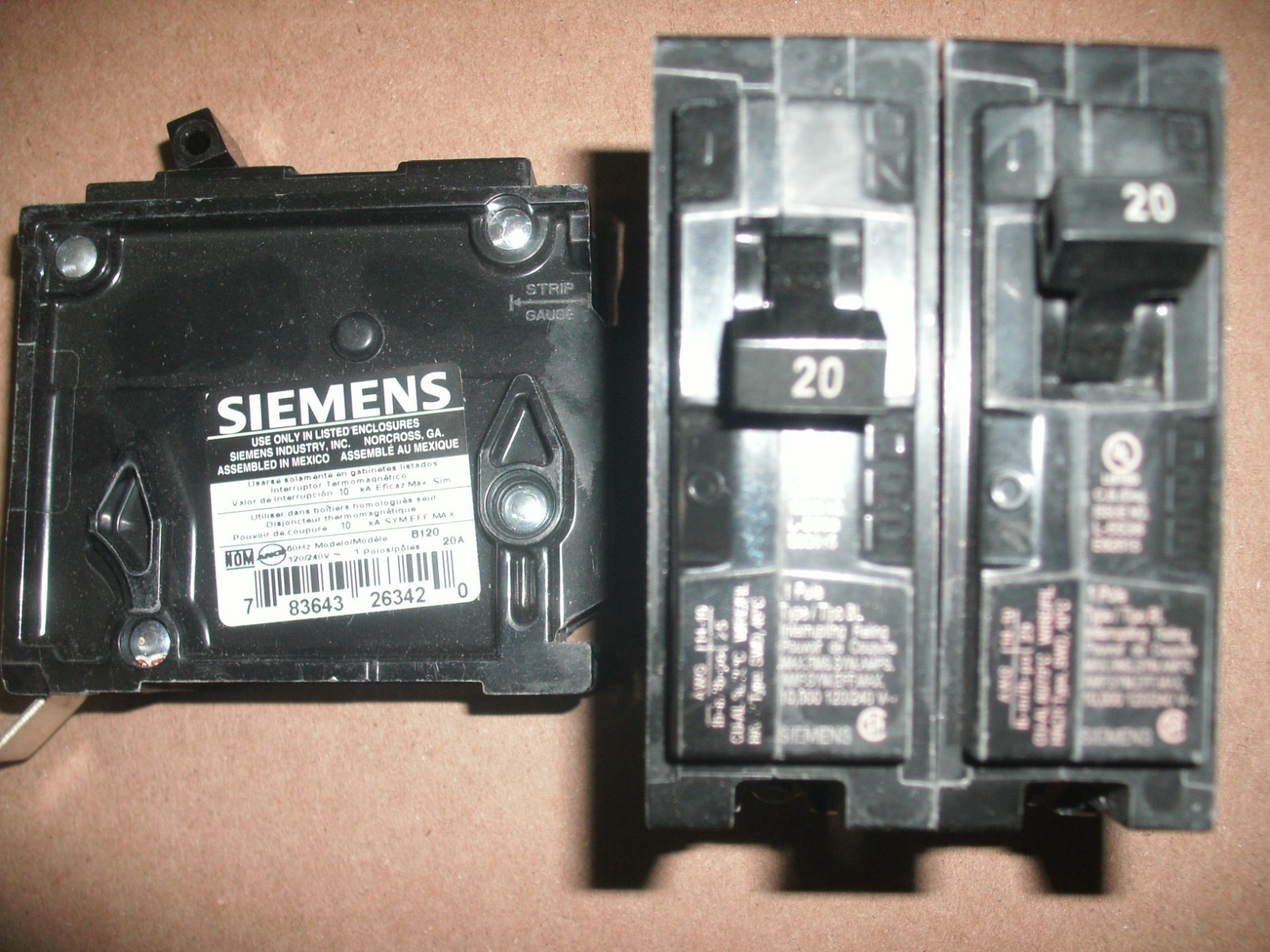 LOT OF 3 – SIEMENS B120 1 POLE 20A 120/240VAC TYPE BL CIRCUIT BREAKER