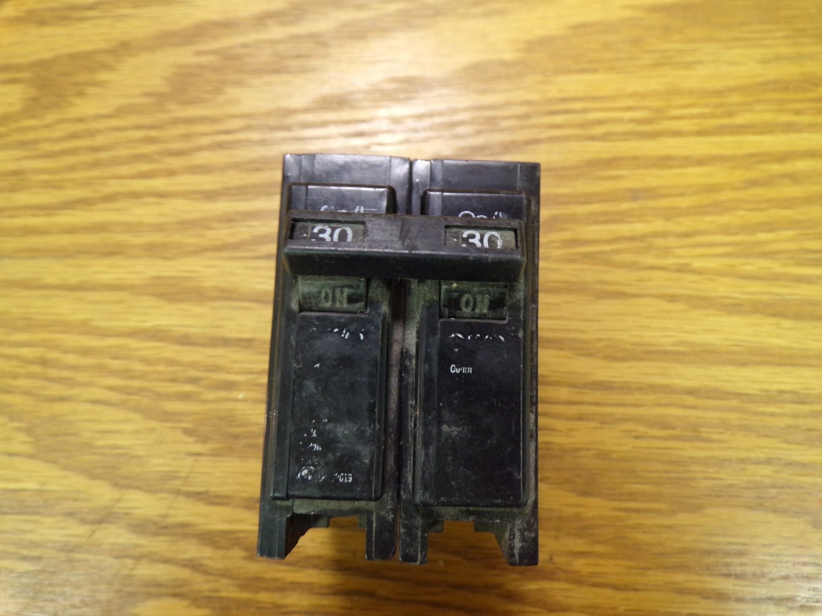 Circuit Breaker 2-Pole 30A *FREE SHIPPING*