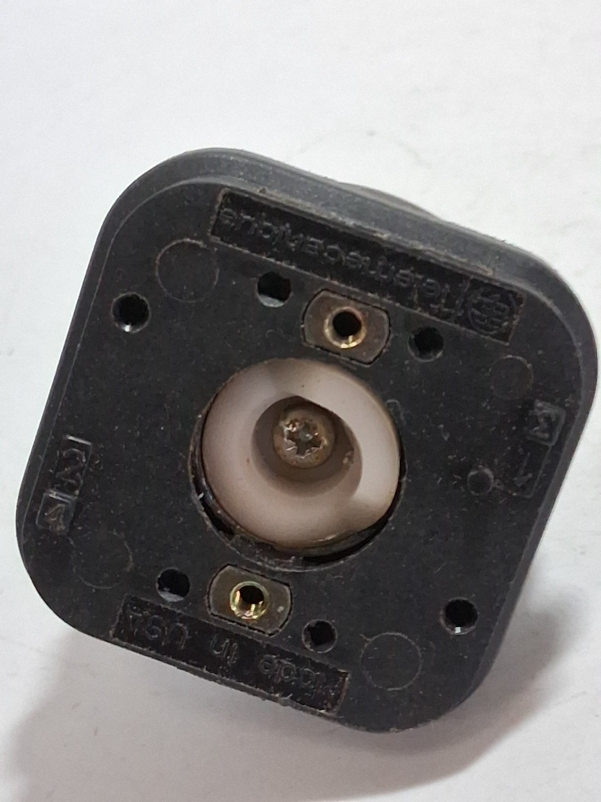 TELEMECANIQUE XB3BD33 SELECTOR SWITCH OPERATOR 3 POSITION MAINTAINED LEVER KNOB