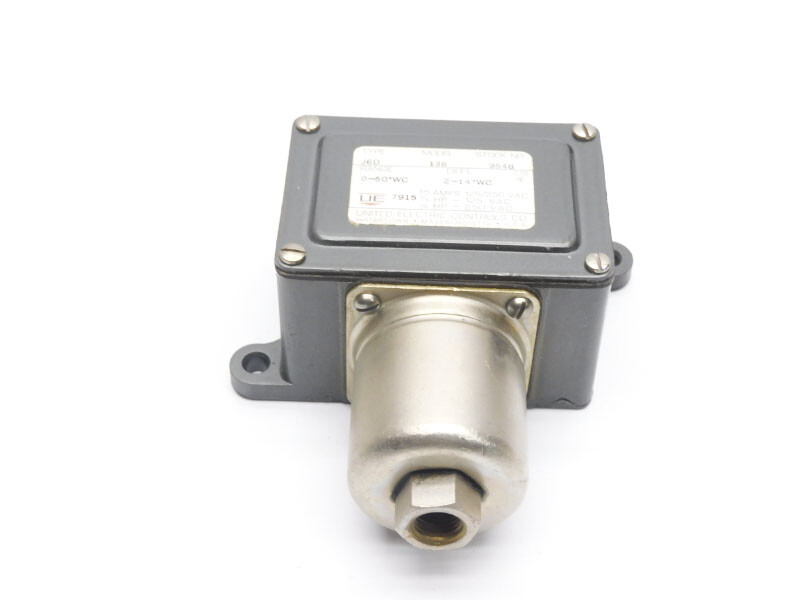 UNITED ELECTRIC J6D-136 250VAC 15A 0-50″WC NSNP
