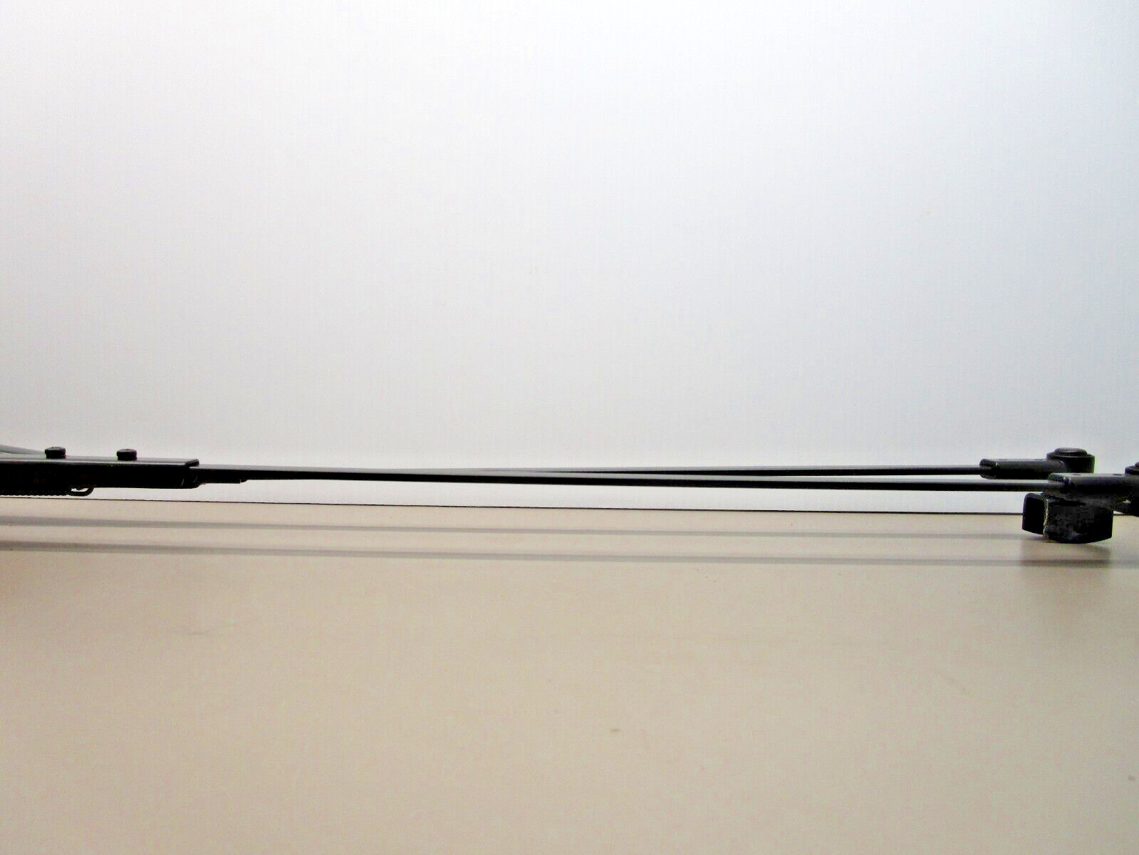 Bosch 3-398-100-098 Pantograph Wiper Arm 28″ Dual Leg Straight 7/16″ Mount 730mm