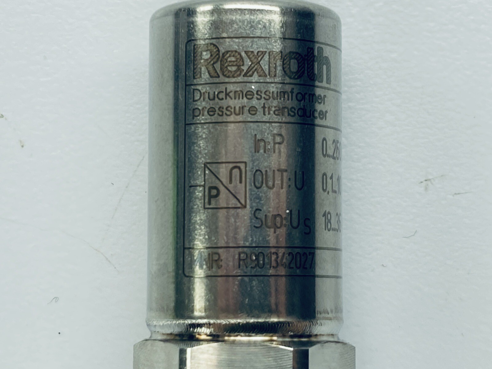 UNUSED REXROTH R901342027 PRESSURE TRANDSDUCER SENSOR 0-250BAR HM20-21/250-H-K35
