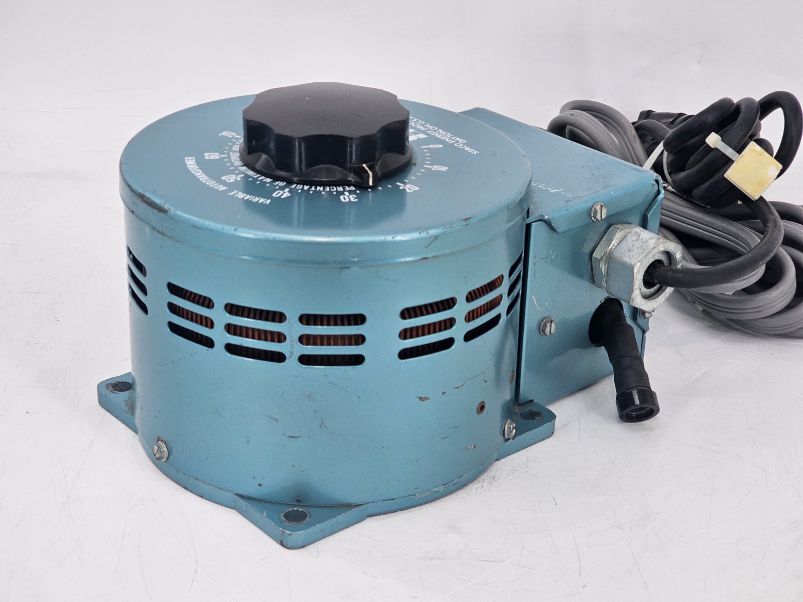 Staco Energy Products Model: 1510CT-2 240V to 280v 15A 50/60 Hertz