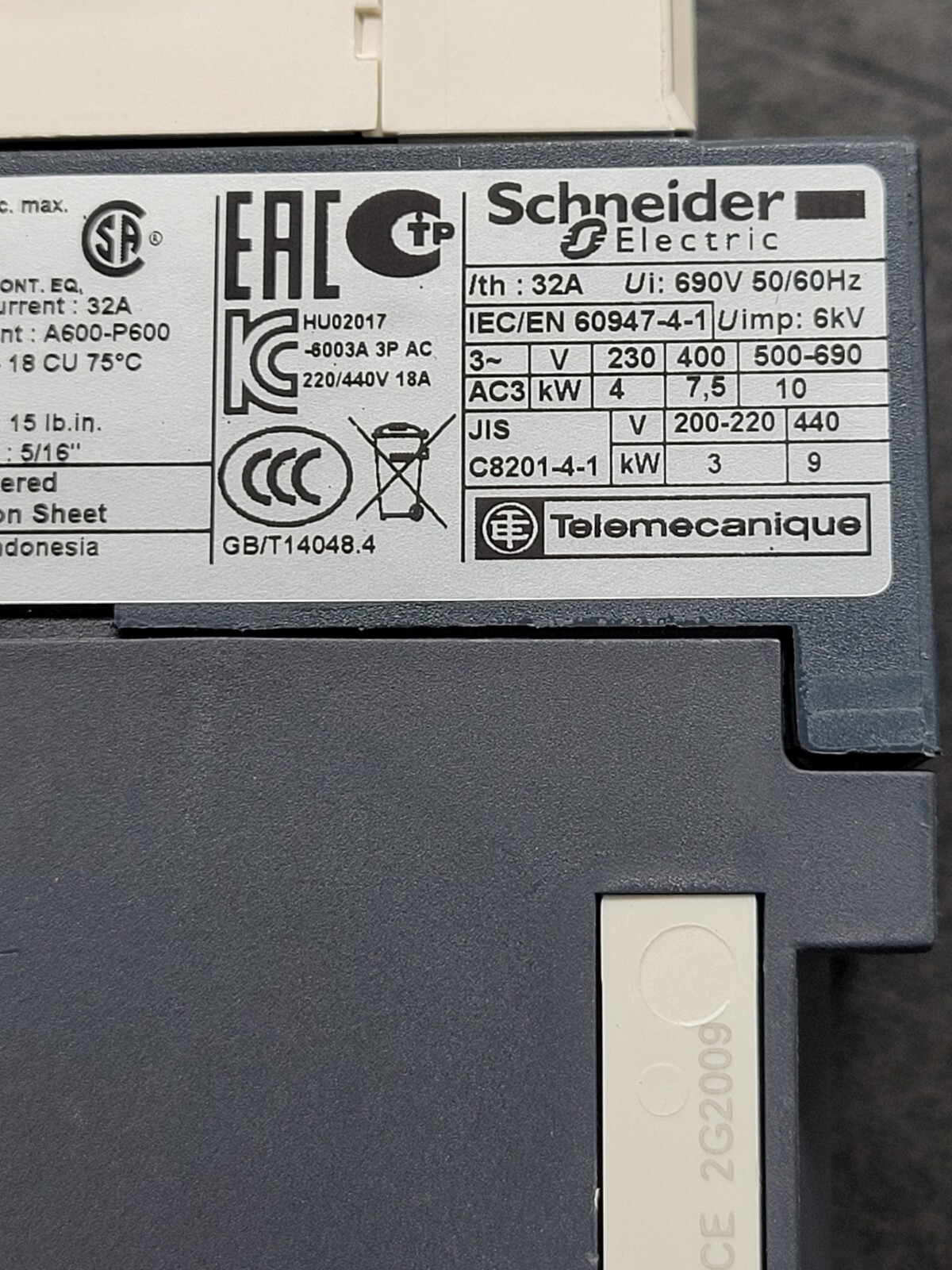 Schneider IEC/EN60947-4-1 w/LC1D18BD.