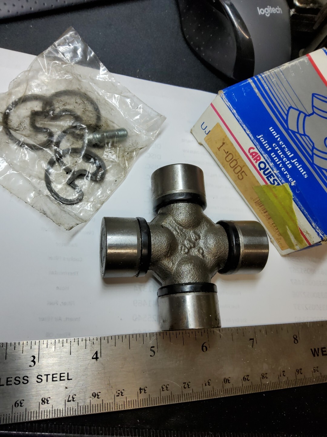 VOLVO PENTA CARQUEST 1-0005, U Joint, Greaseable Universal U Joint OPEN BOX