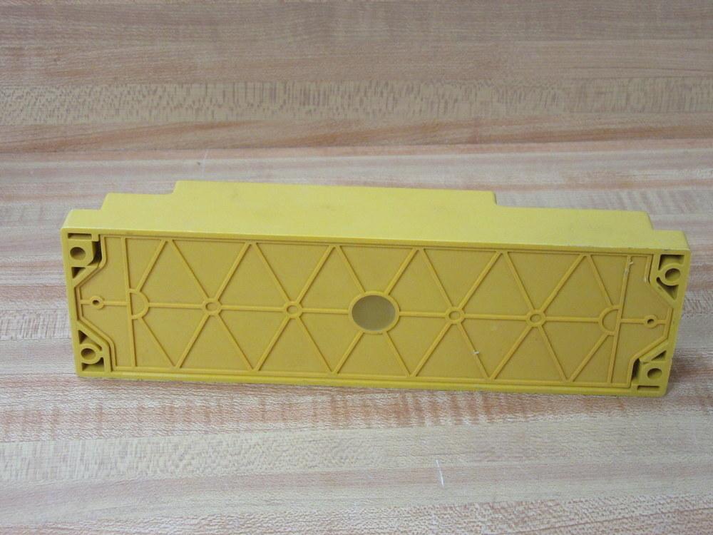 Turck PDP-IOM 881 Bus Stop Network Station PDPIOM881