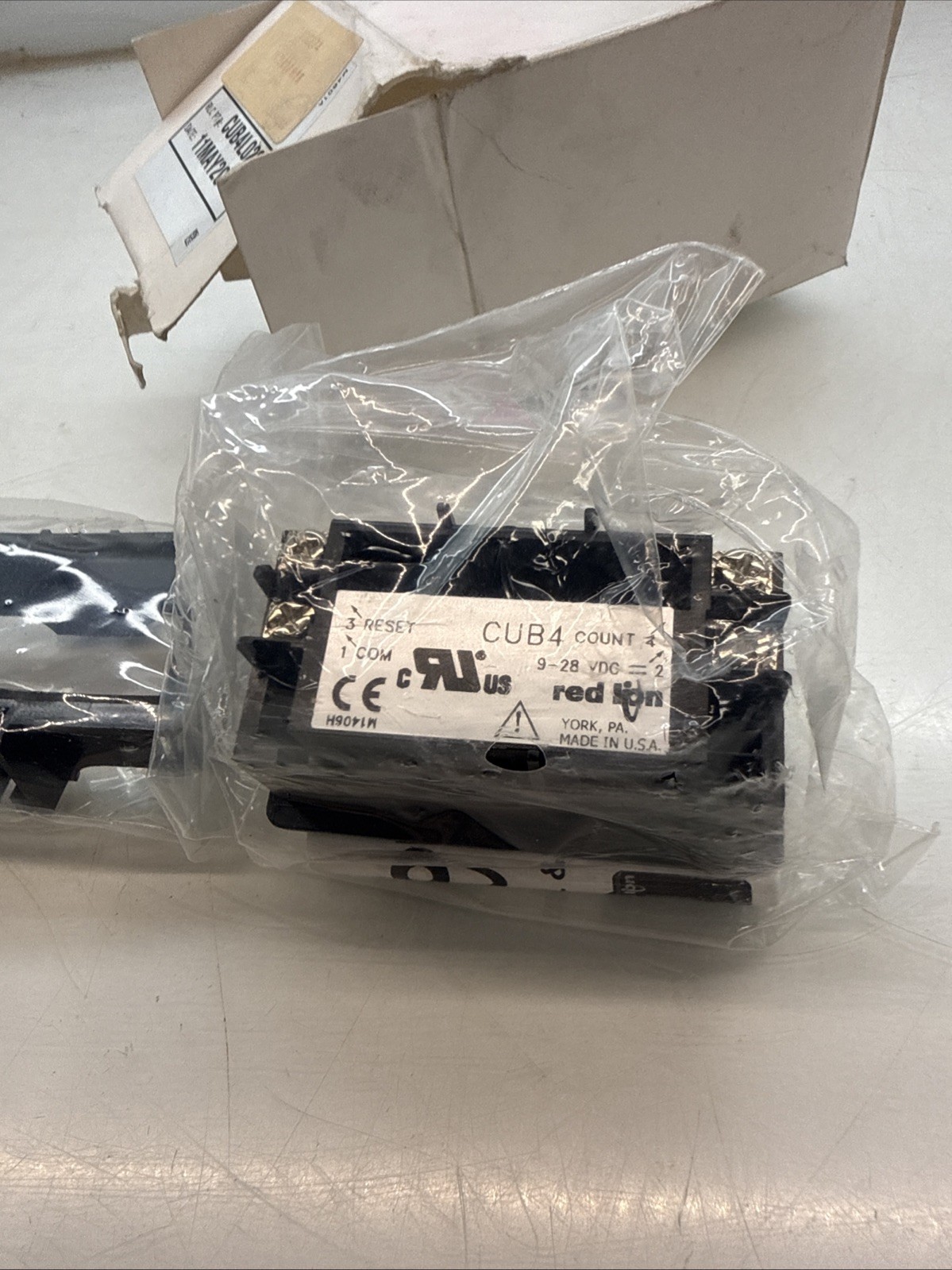 RED LION CONTROLS CUB4L020 / CUB4L020 (BRAND NEW)