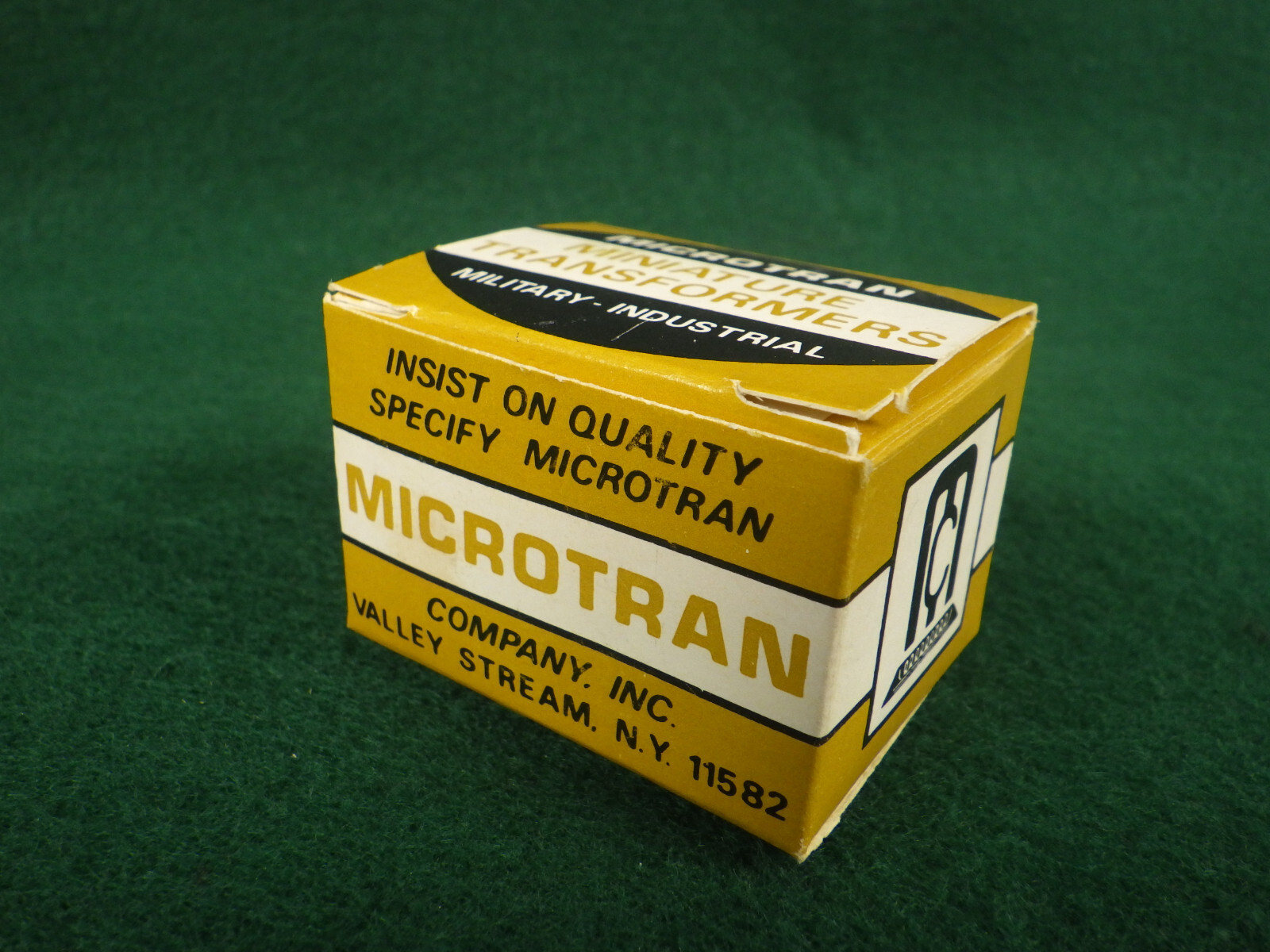 11 NOS MICROTRAN Miniature Transformers Military Industrial T3220 T4415 T2316