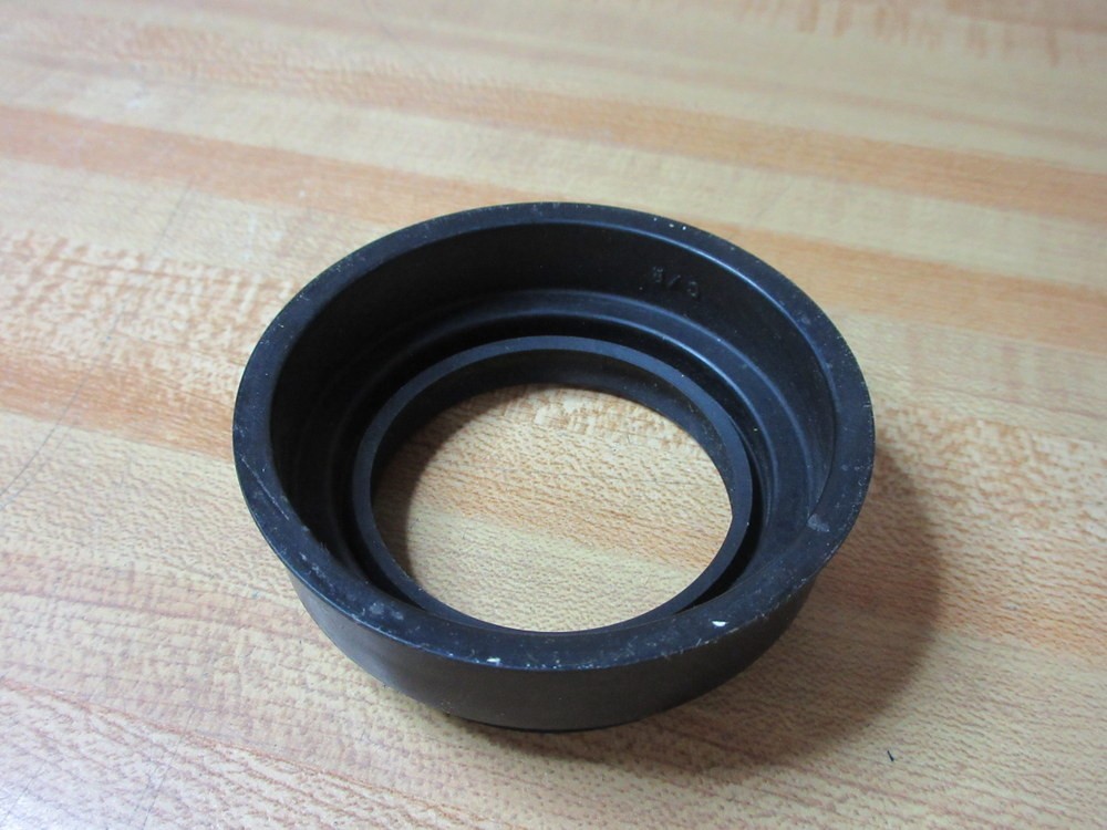 Chicago Rawhide 550242 SKF Axle Seal CR550242