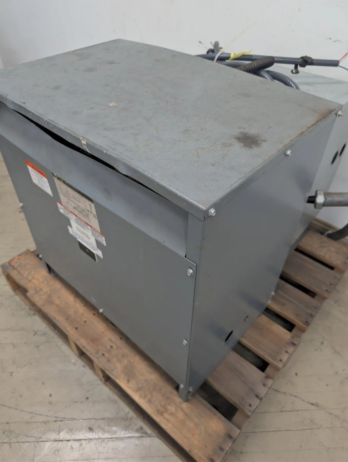 Square D 75kVA Transformer 480V to 208Y/120V 3 Phase Sorgel 75T3H Type 2