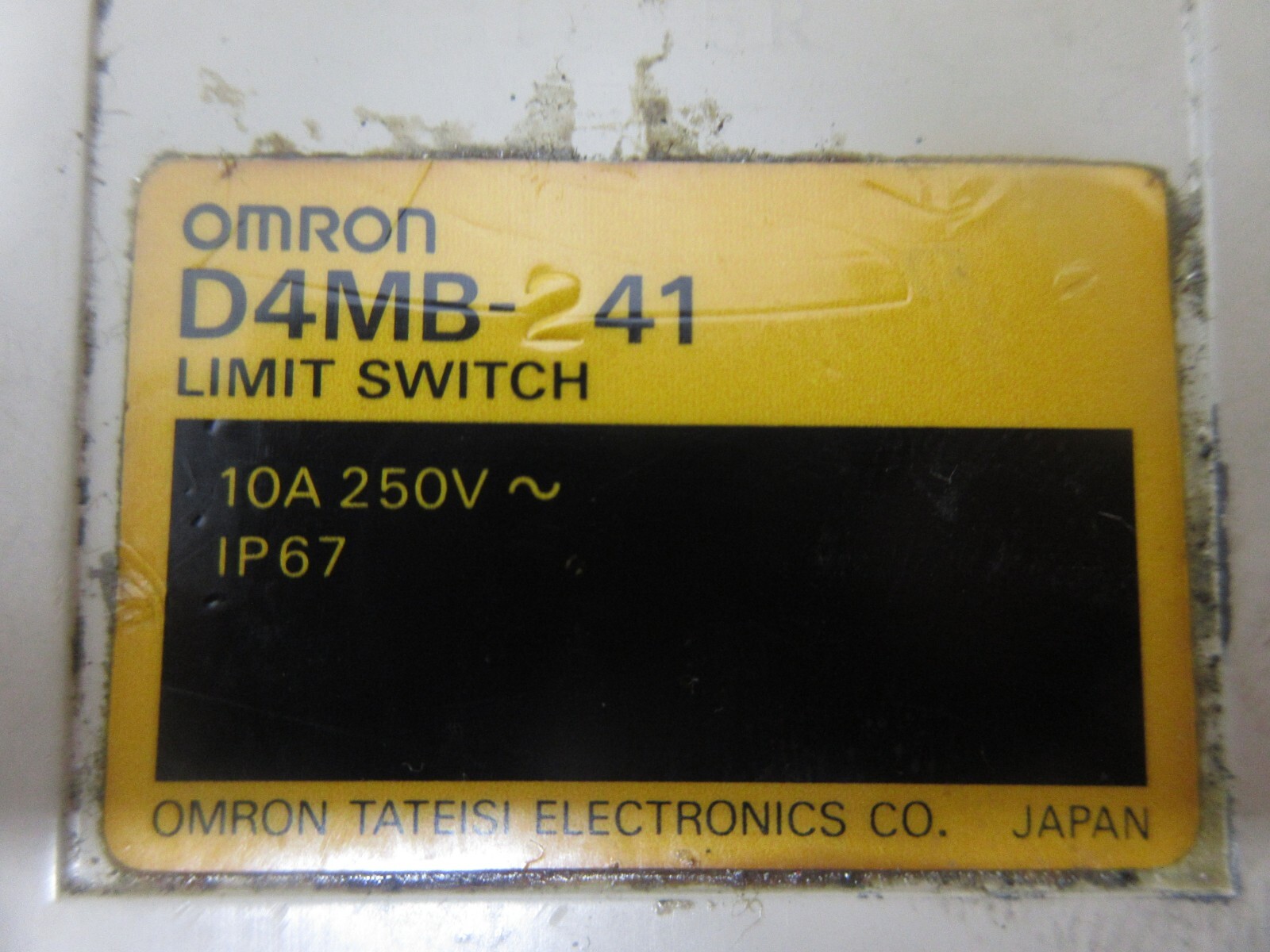 OMRON LIMIT SWITCH D4MB-241 10A 250V IP67 MORI SEIKI MV-JR CNC