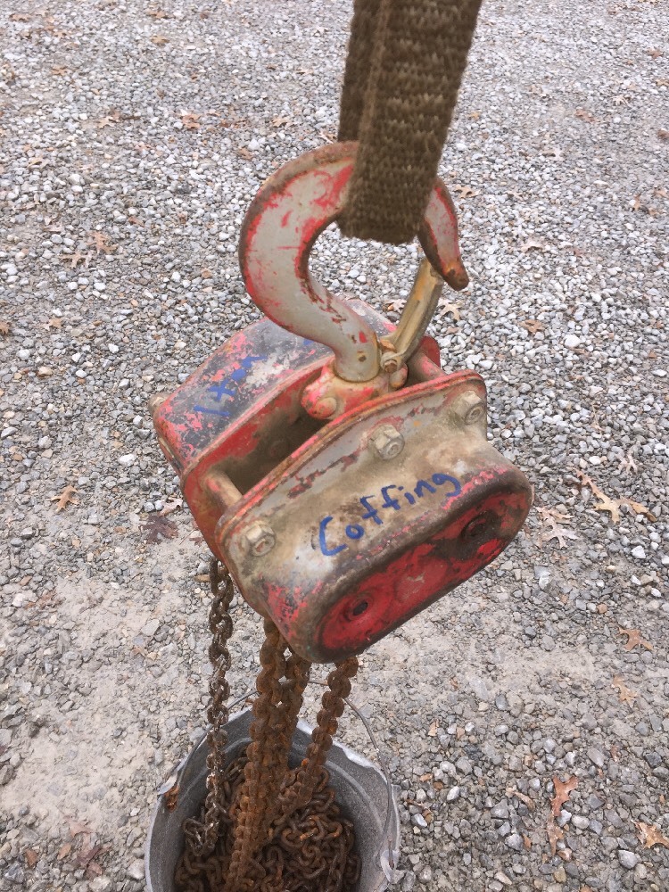 Coffing LHH Hand Chain Fall Hoist, Capacity: 1 Ton, 20′ Lift, 2000 Lb
