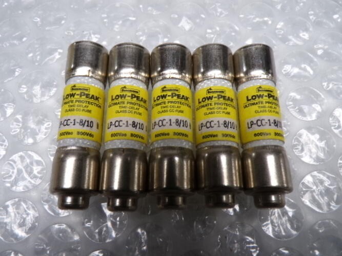 BUSSMANN LP-CC-1-8/10 FUSE LOT OF 5 NSNP
