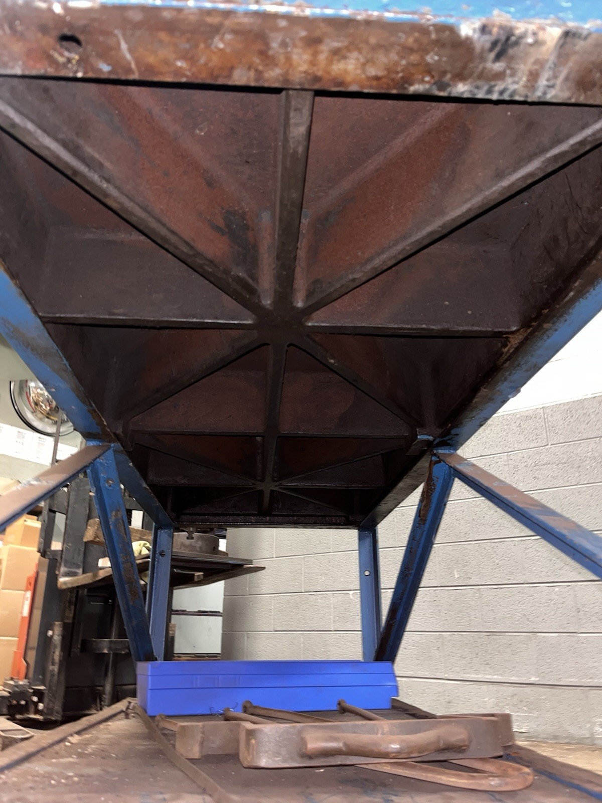 Bridgeport M-Head Milling Machine on Custom Precision Cast Iron Table 60″ x 27″