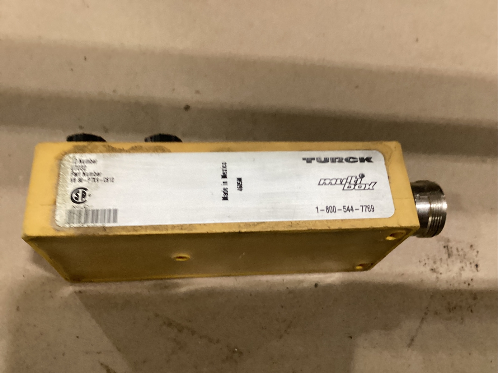 1 USED TURCK U7032 8-PORT JUNCTION BOX #233G103