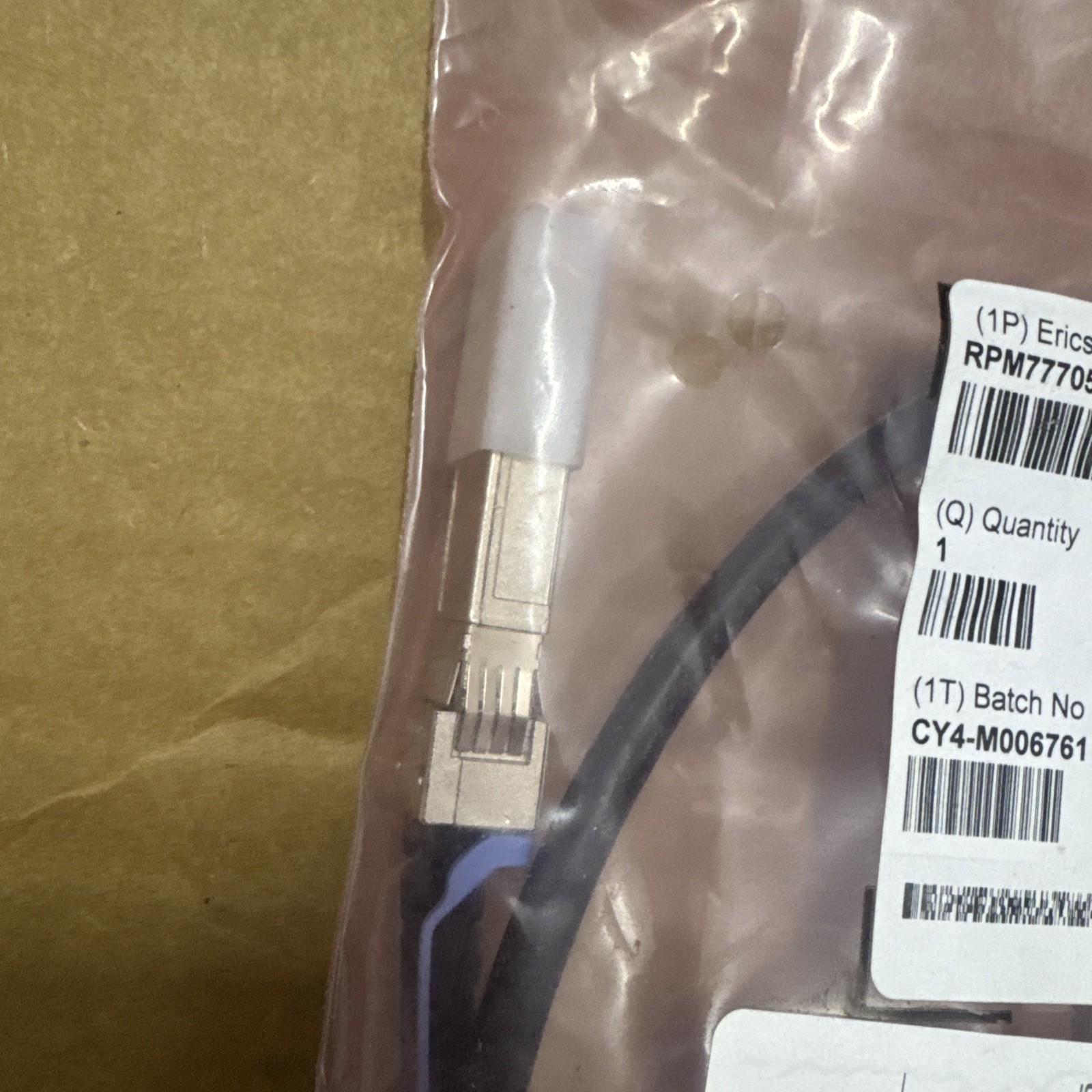 Ericsson RPM 777052/01000 CABLE WITH CONNECTOR SFP28 – SFP28 – RPM 777 052/01000