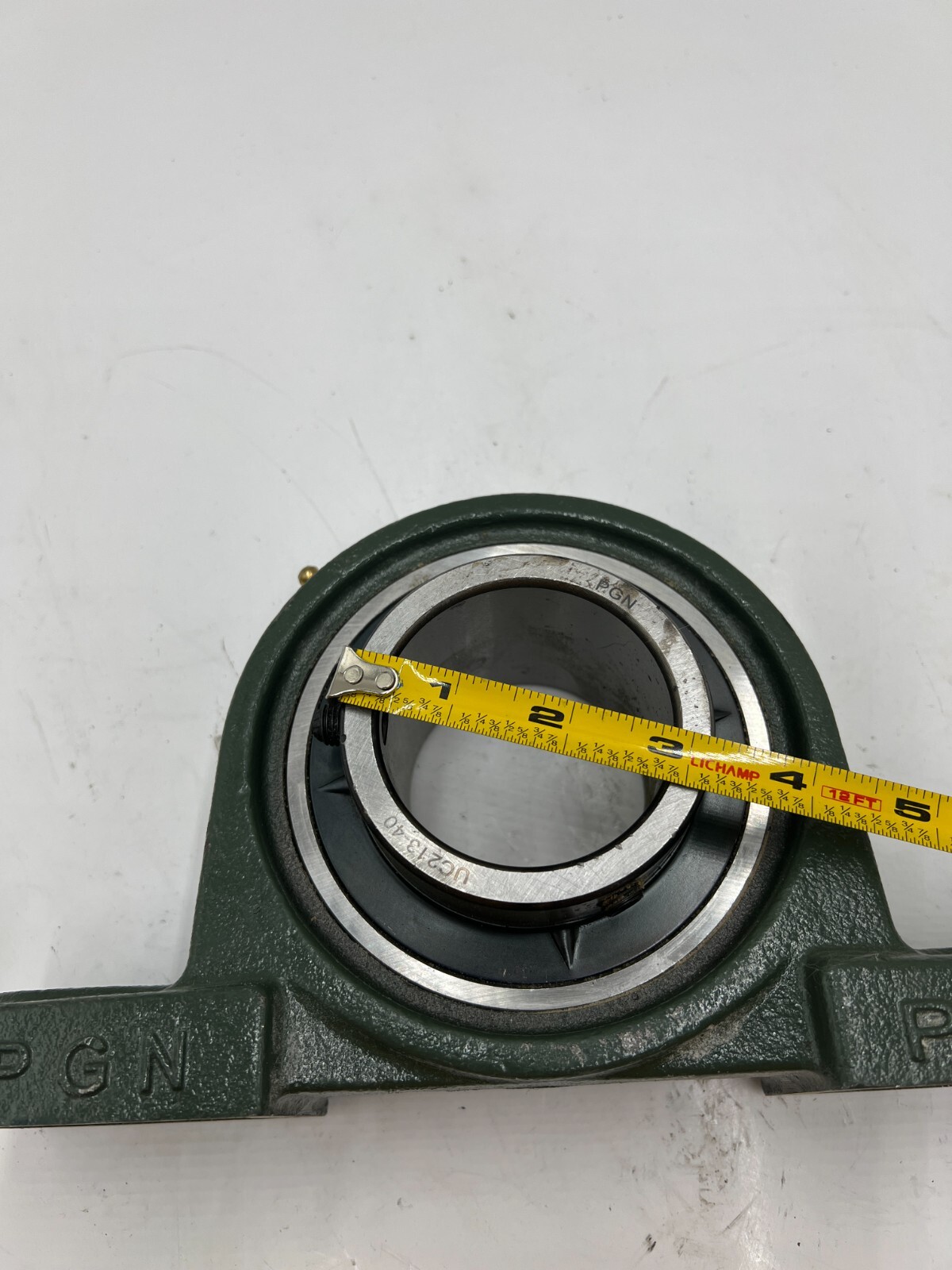 PGN P213 UC213-40 2-BOLT BASE PILLOW BLOCK BALL BEARING
