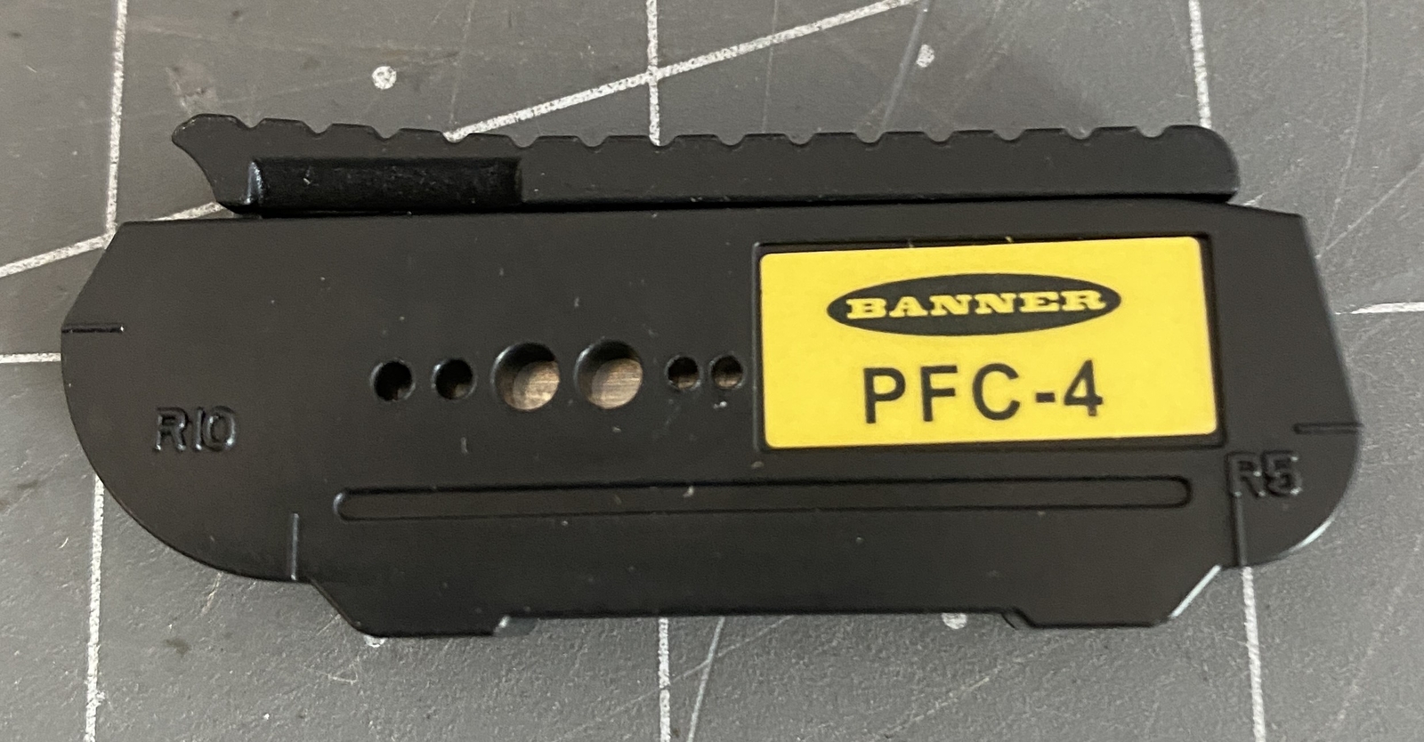 Banner PFC-4 Plastic Fiber Optic Sensor