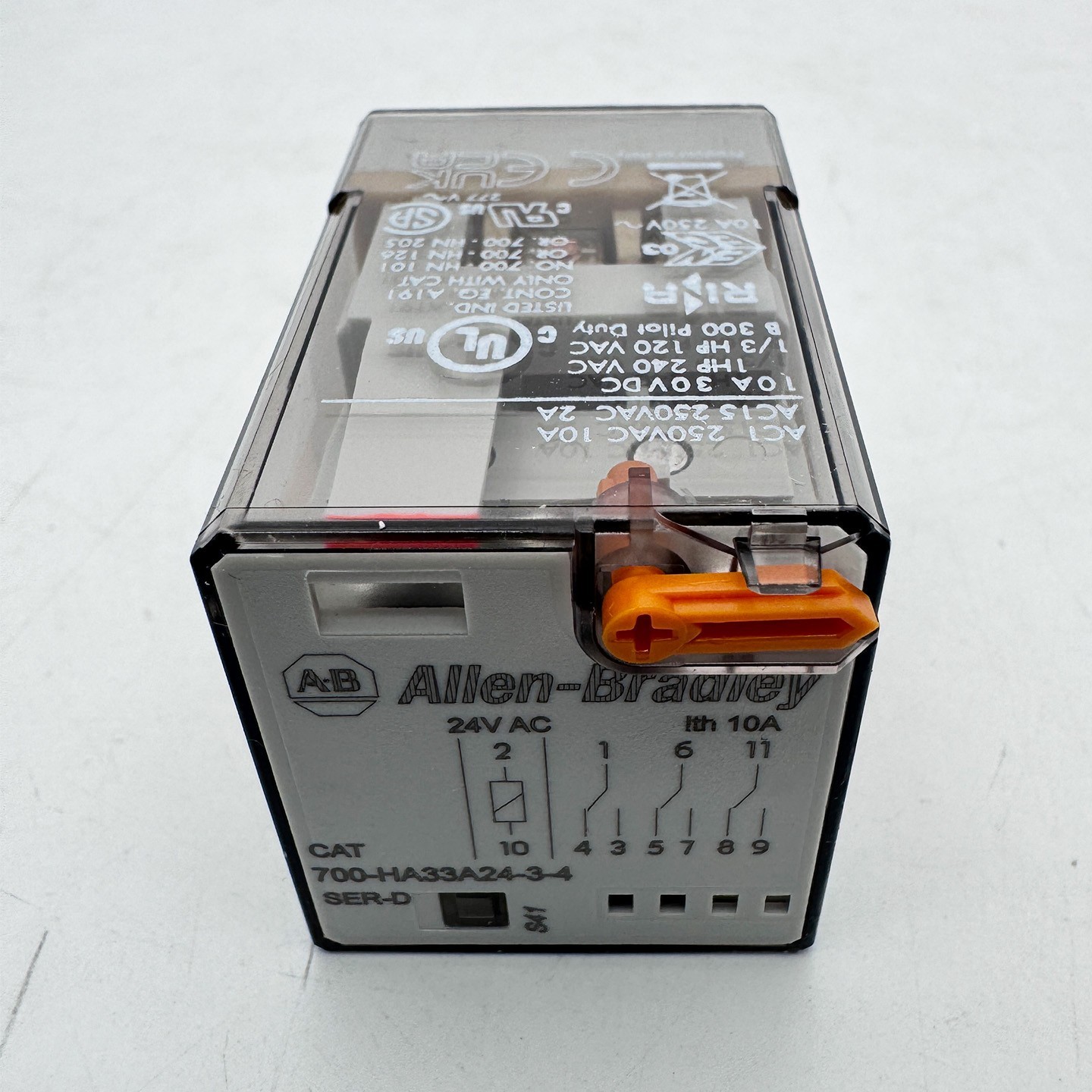 700-HA33A24-3-4 GP Tube Base Relay New Original 700HA33A2434