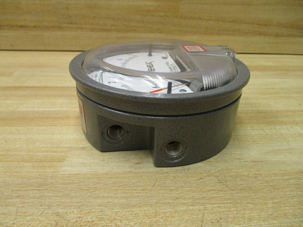 Dwyer W39AB Magnehelic Differential Pressure Gauge