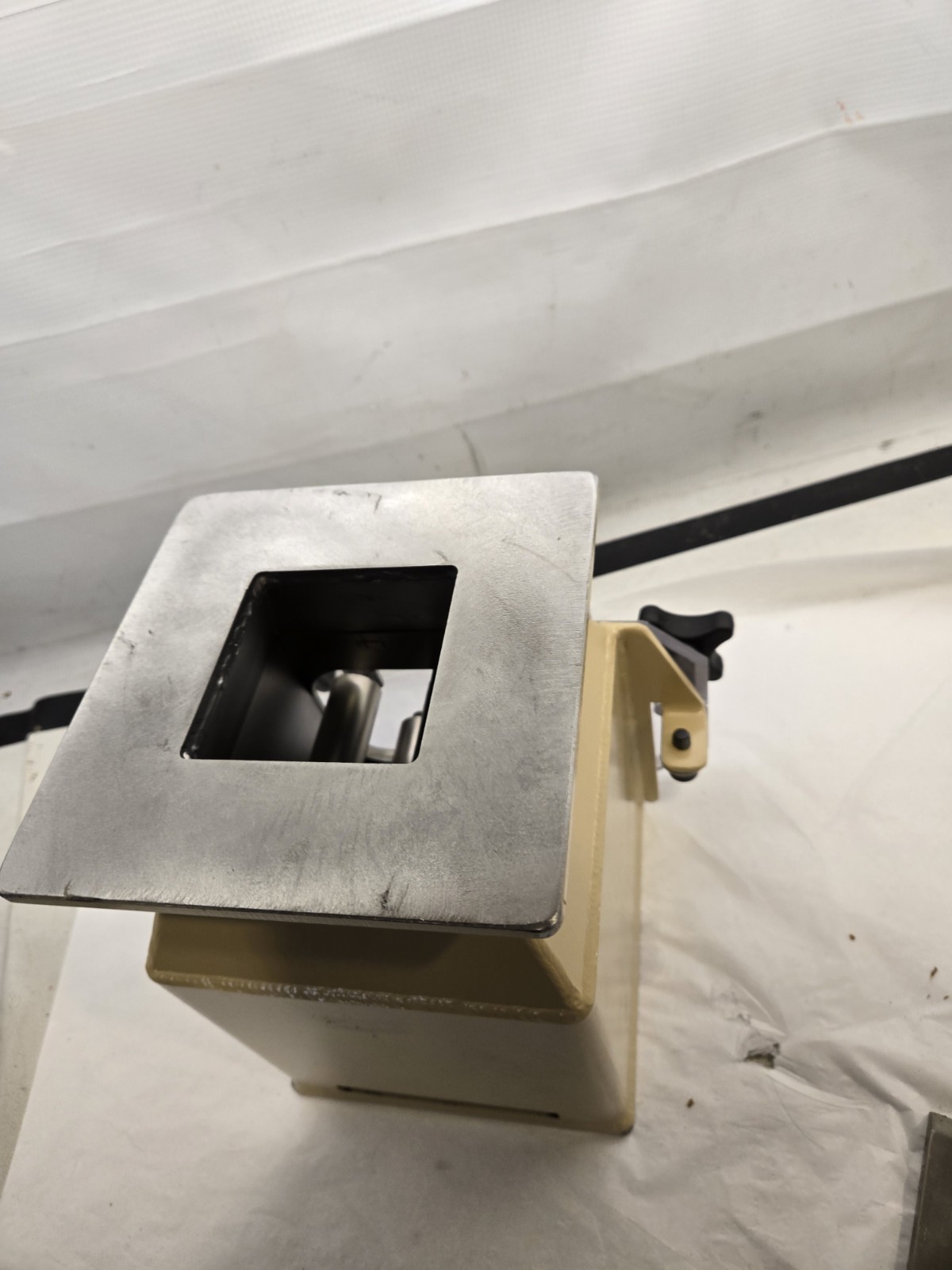 Plastic Process Equipment, Magnetic Drawer PPE