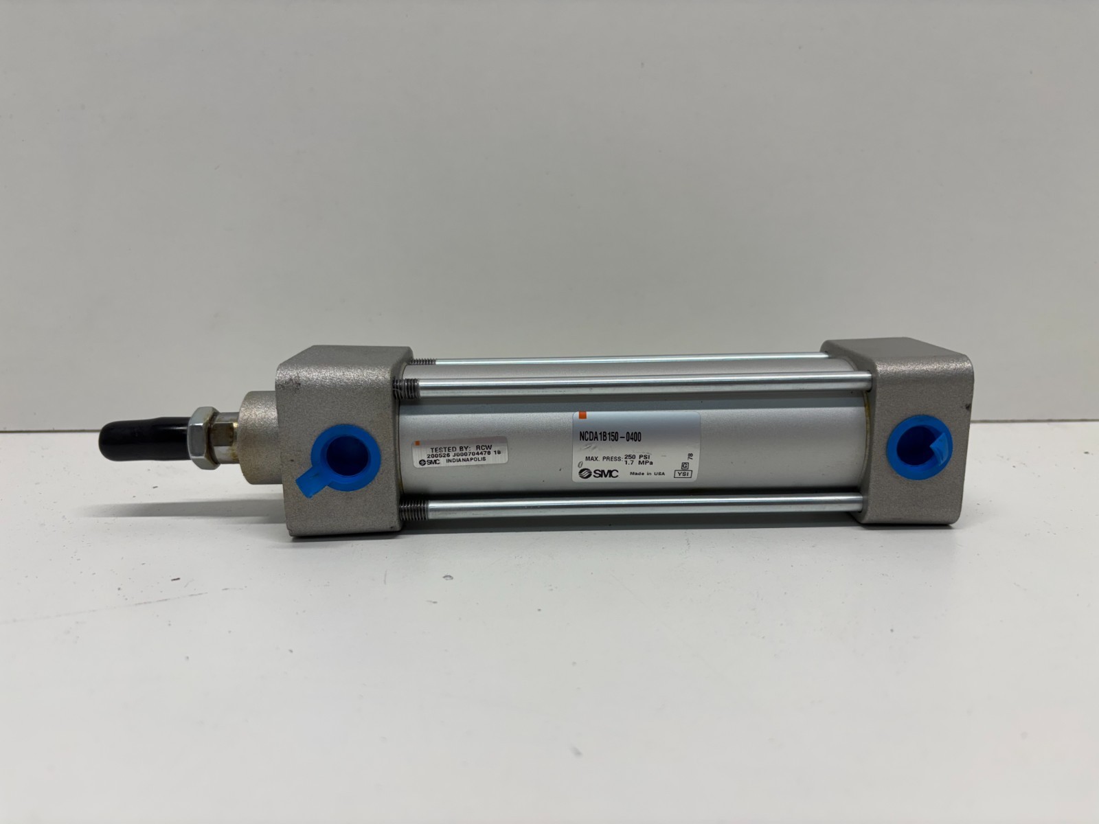 NEW OLD STOCK! SMC PNEUMATIC CYLINDER NCDA1B150-0400
