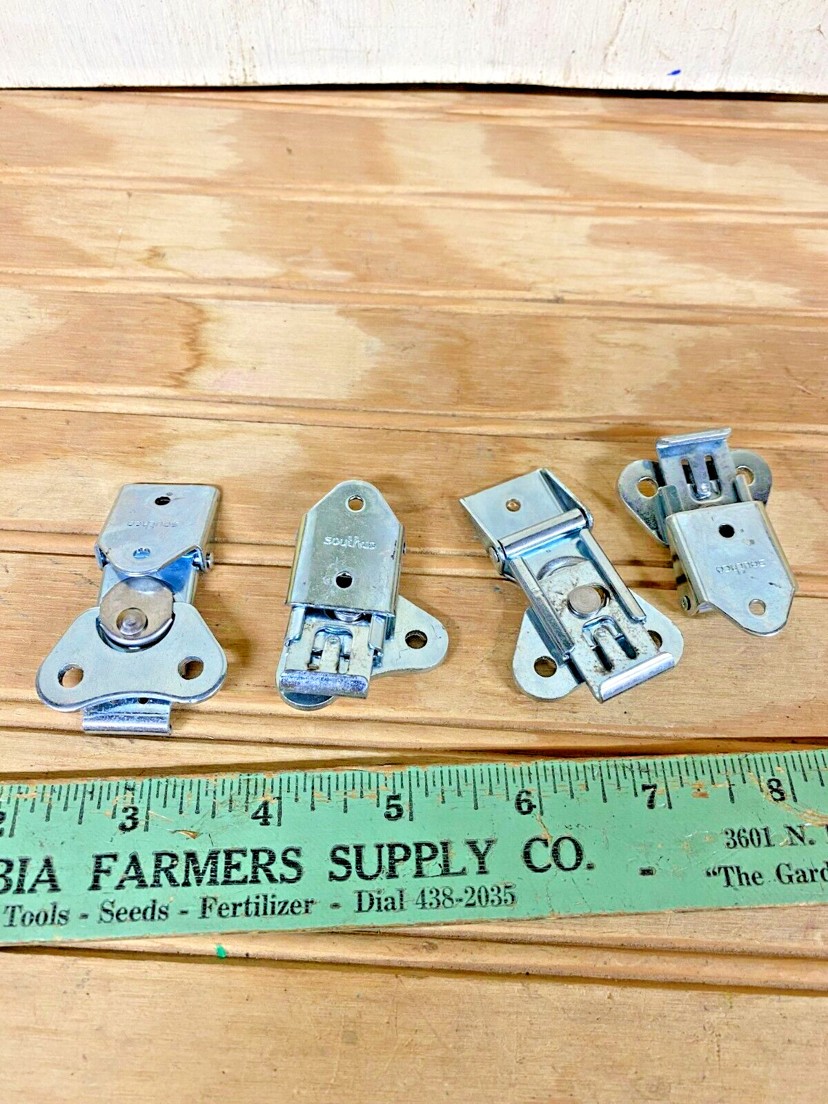QTY 4 SOUTHCO ROTARY TURN-TO-OPEN DRAW LATCH 00027-002-01, 3-10
