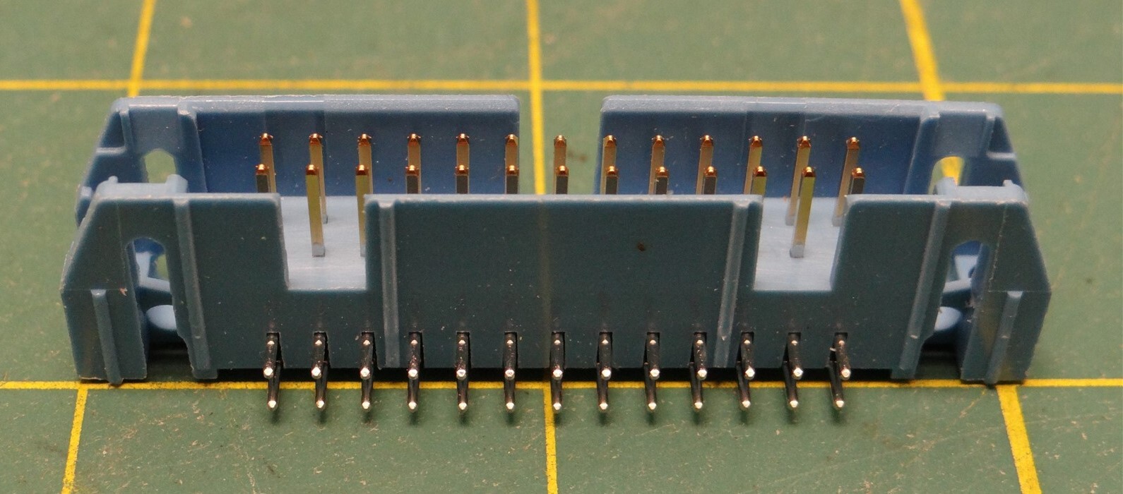 QTY: 28 Thomas and Betts Ansley 609-2604 Connector Block 26 Contacts
