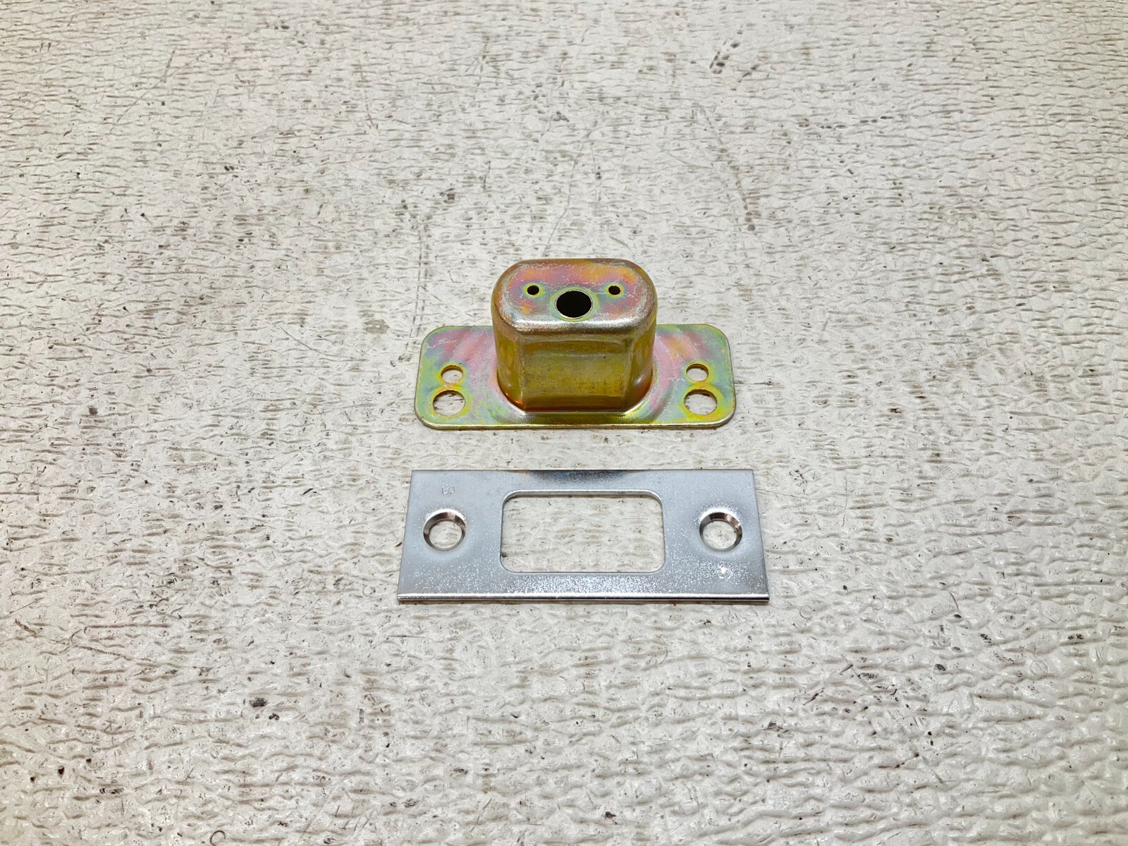 Falcon 75874602 Indicator Deadbolt Lock Set New (TSC)