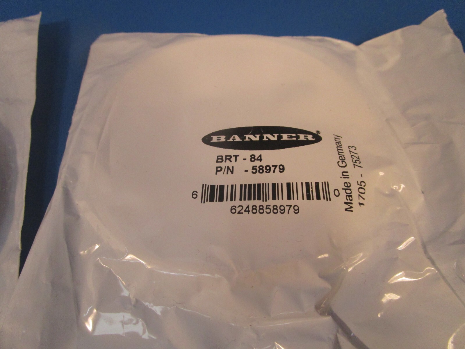 LOT OF 2 BANNER BRT-84, 58979, Retroreflective Sensor Reflector, Circular, Diame