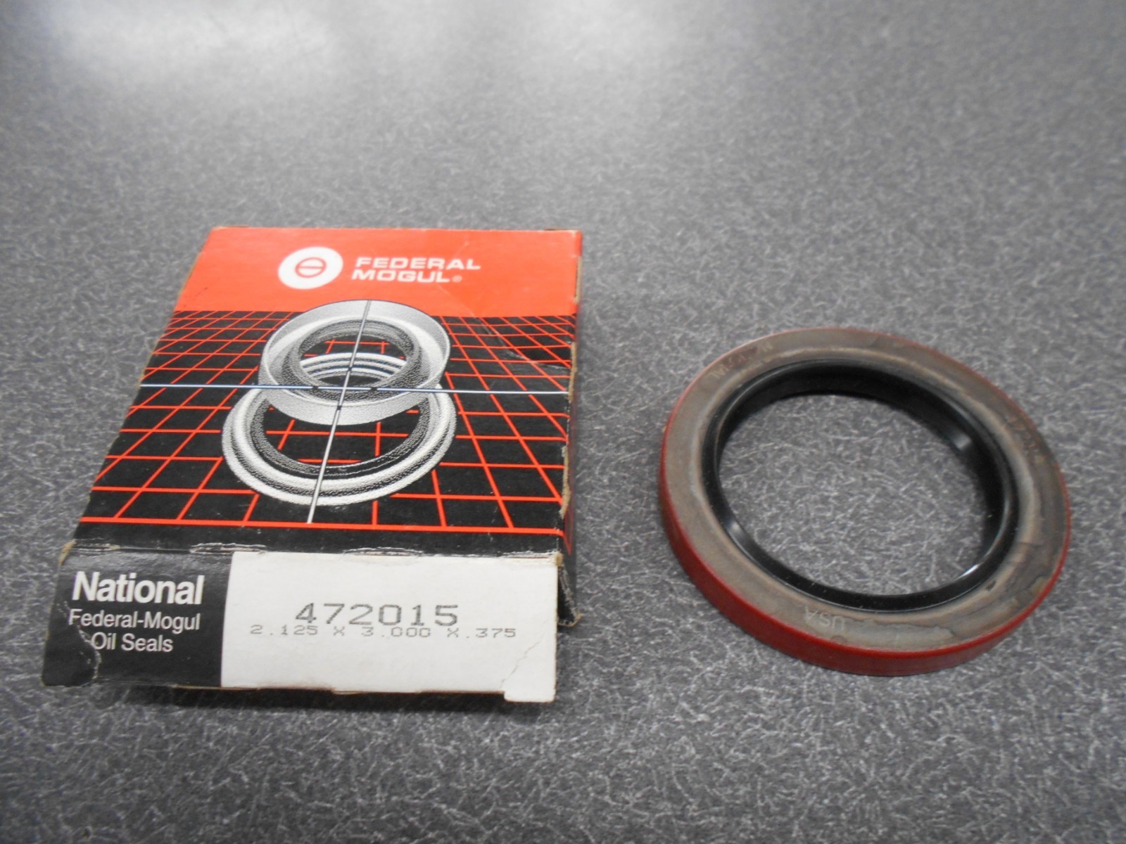 Federal Mogul 472015, National Oil Seal. 2.125X3.000X0.375 NOS!
