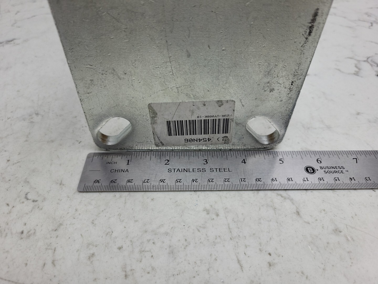 Pegasus 8″ Wheel Dia Standard Rigid Plate Caster 2500 lb P29R-UY080K-18
