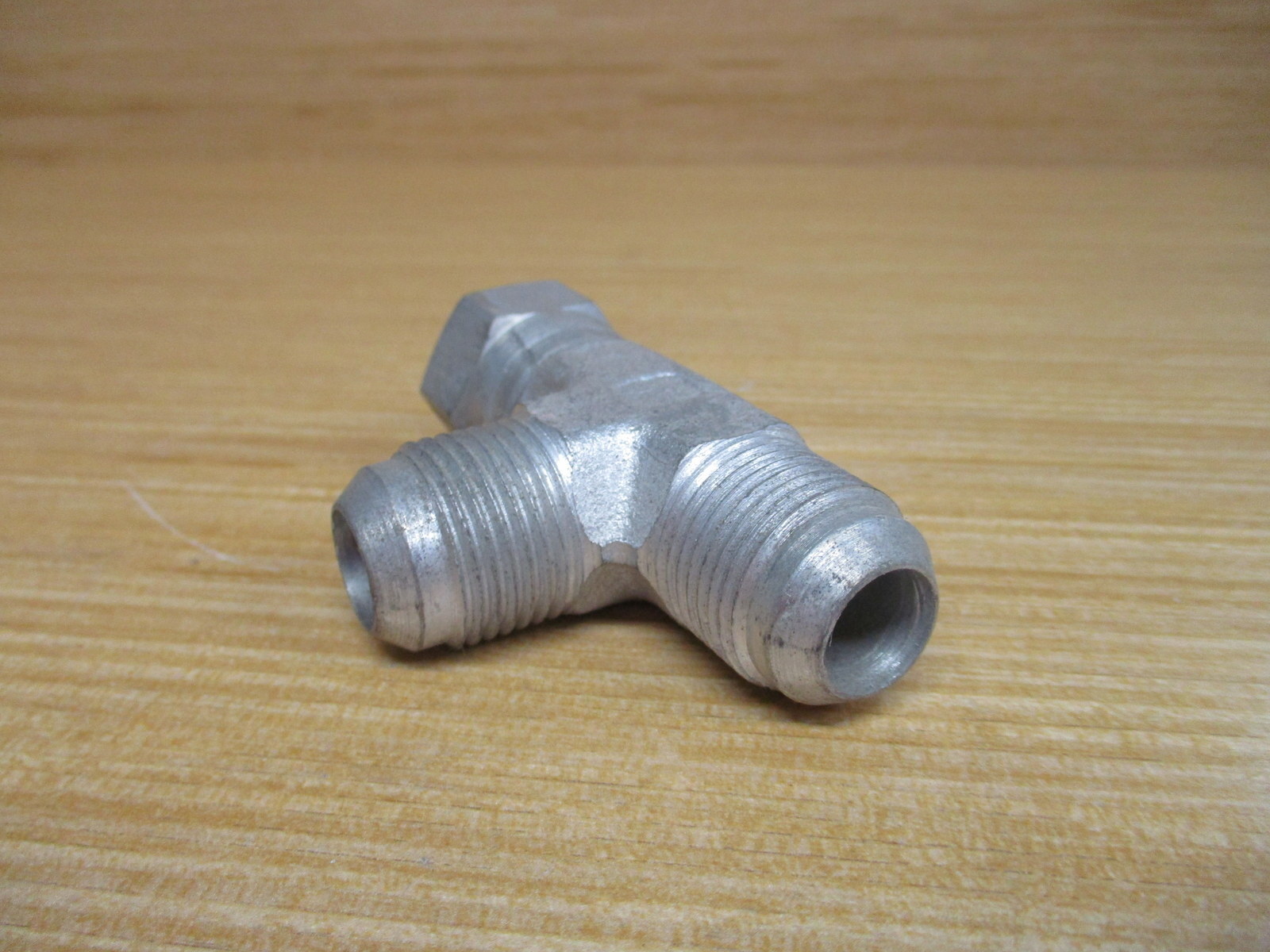 Parker 10R6X-S 37° Flare, Female Run Tee 10R6XS