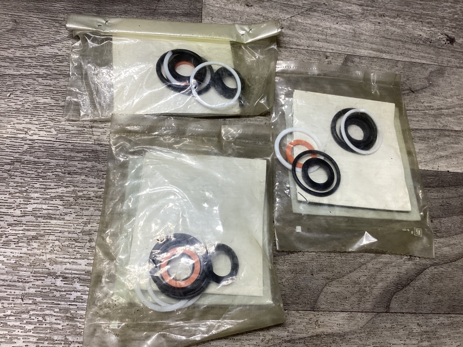 LOT OF 3 HYDRO-LINE SKN25-665-05 HYDRO LINE SEAL KIT #103N43*SI