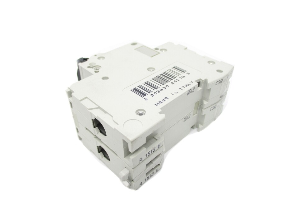 SCHNEIDER ELECTRIC 24276 63A 400V UNMP