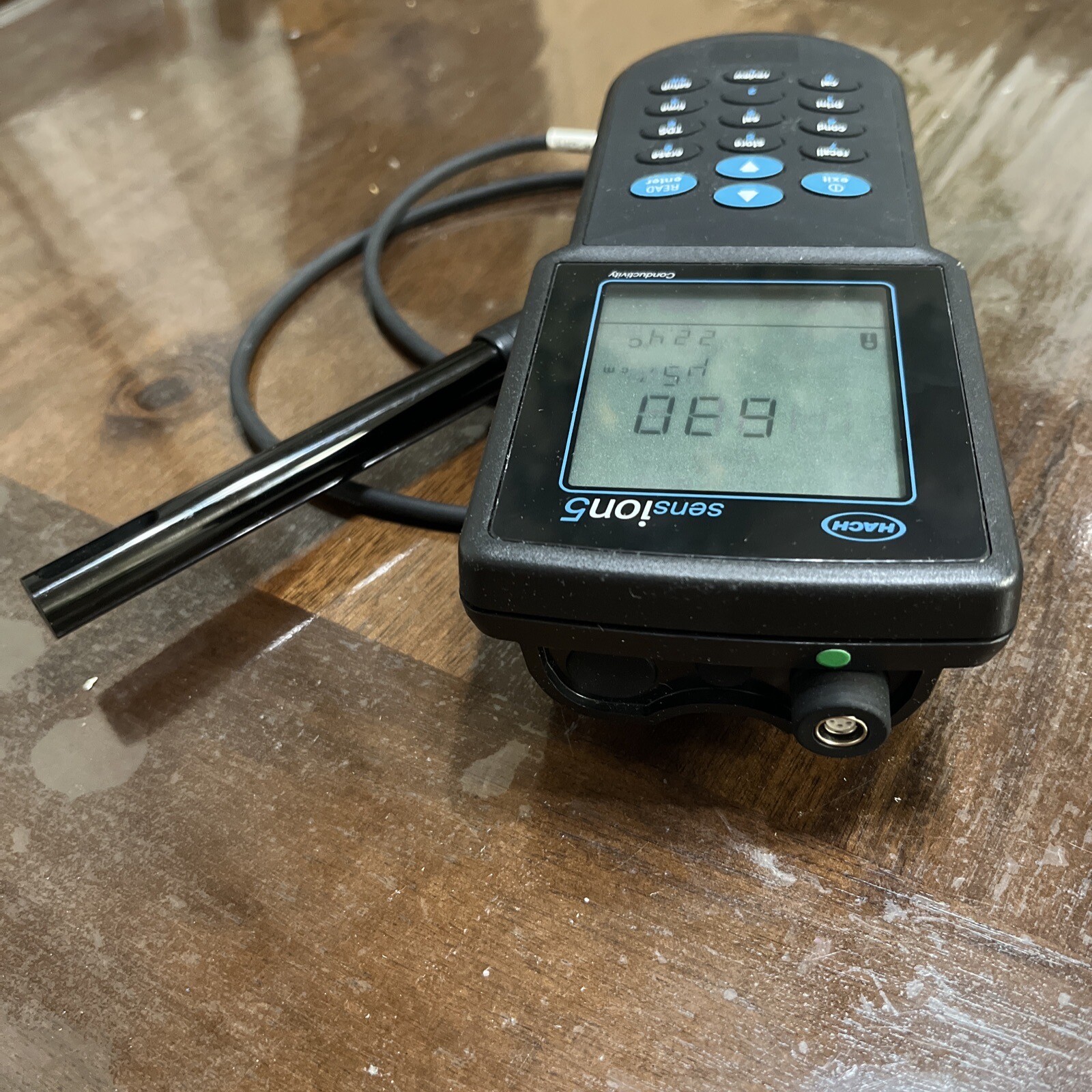 HACH SENSION5 portable conductivity meter with probe