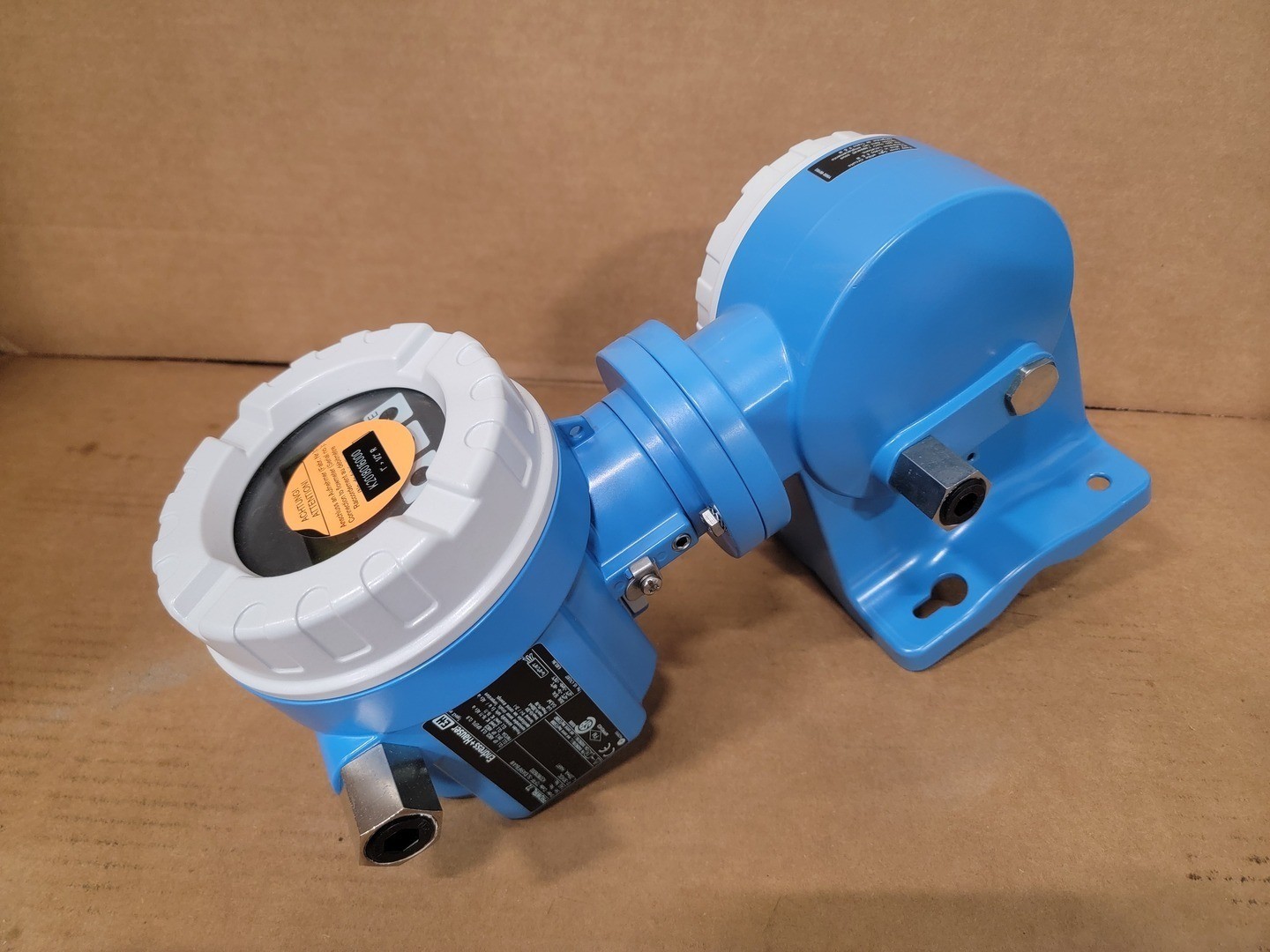 SURPLUS NEW ENDRESS+HAUSER 72FRF 72FRF-SL1DA5NFB4AW Vortex Flowmeter, E+H