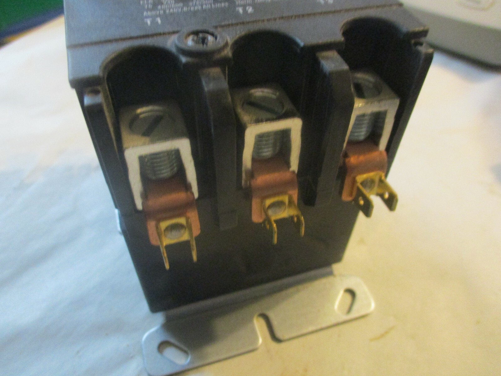 (A) NEW 6GNV5 DAYTON DEFINITE PURPOSE CONTACTOR 24 VAC