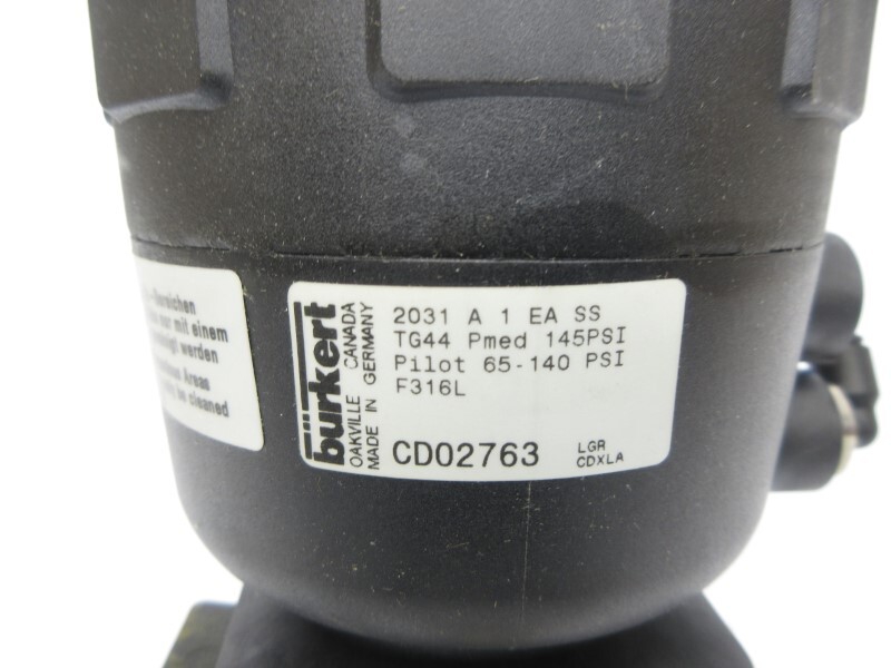 BURKERT 8633E 2031A1EASS 24VDC 145PSI NSNP
