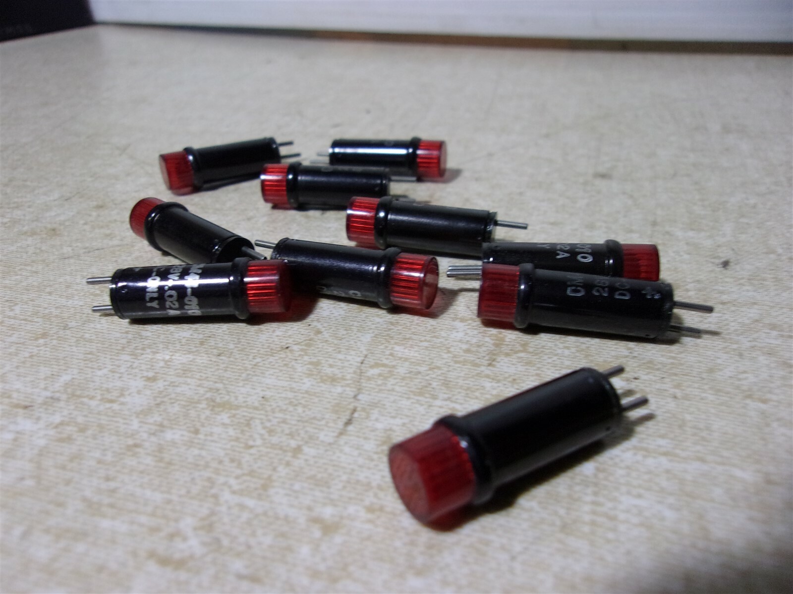 NEW Chicago Miniature Red Panel Indicator Lights CM44-010, Lot of 10